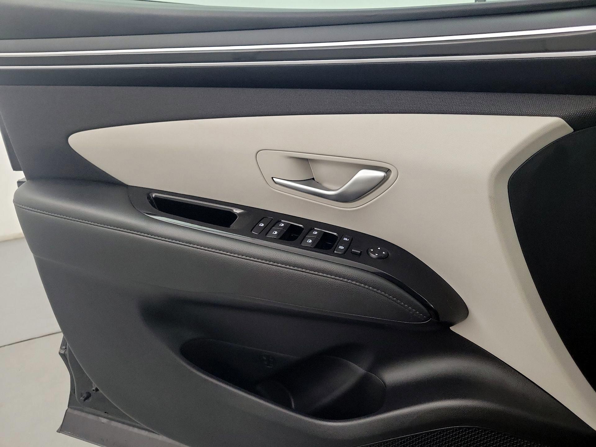 Thumbnail: 2022 Hyundai Tucson - 12
