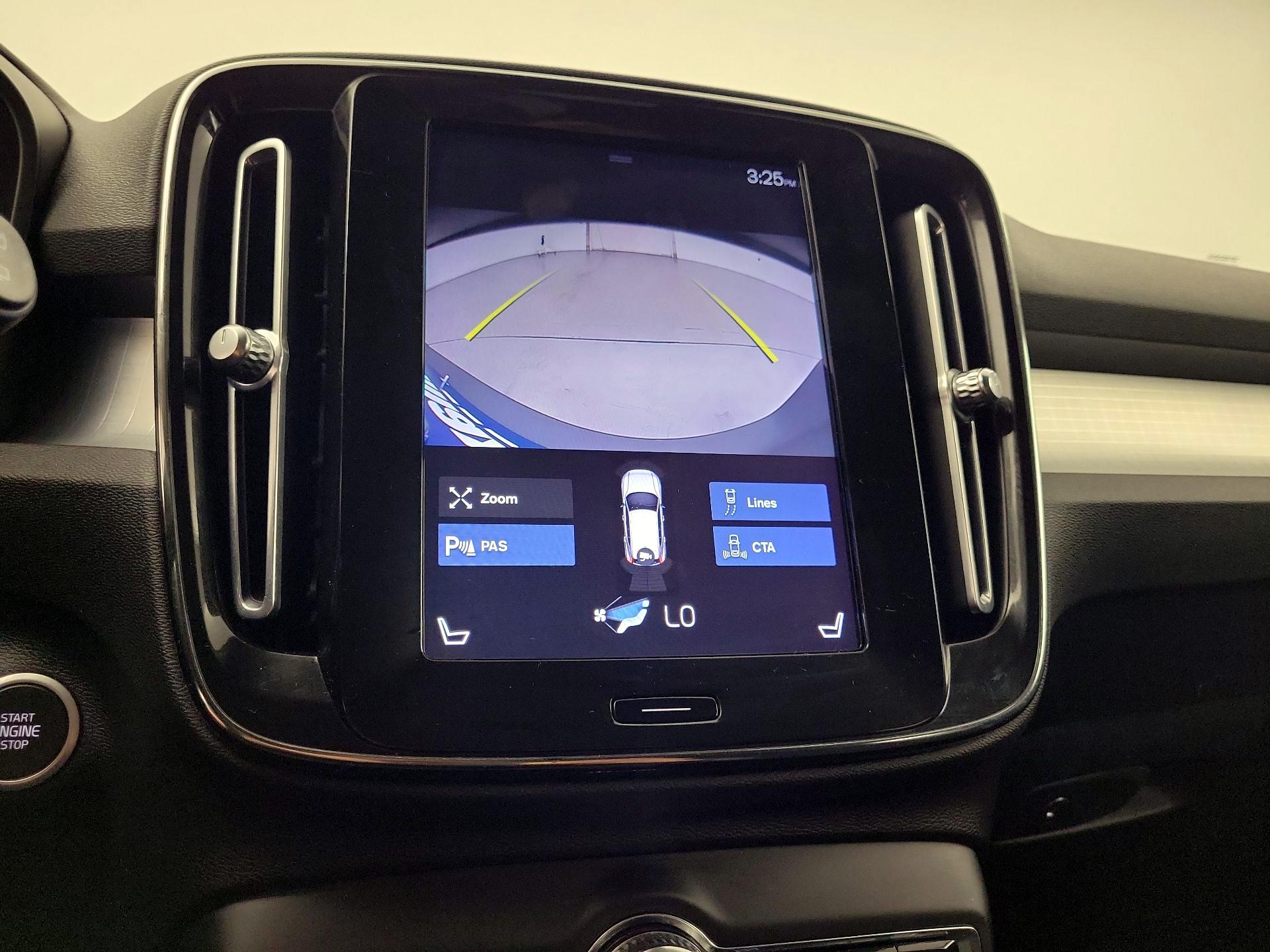 Thumbnail: 2020 Volvo XC40 - 14