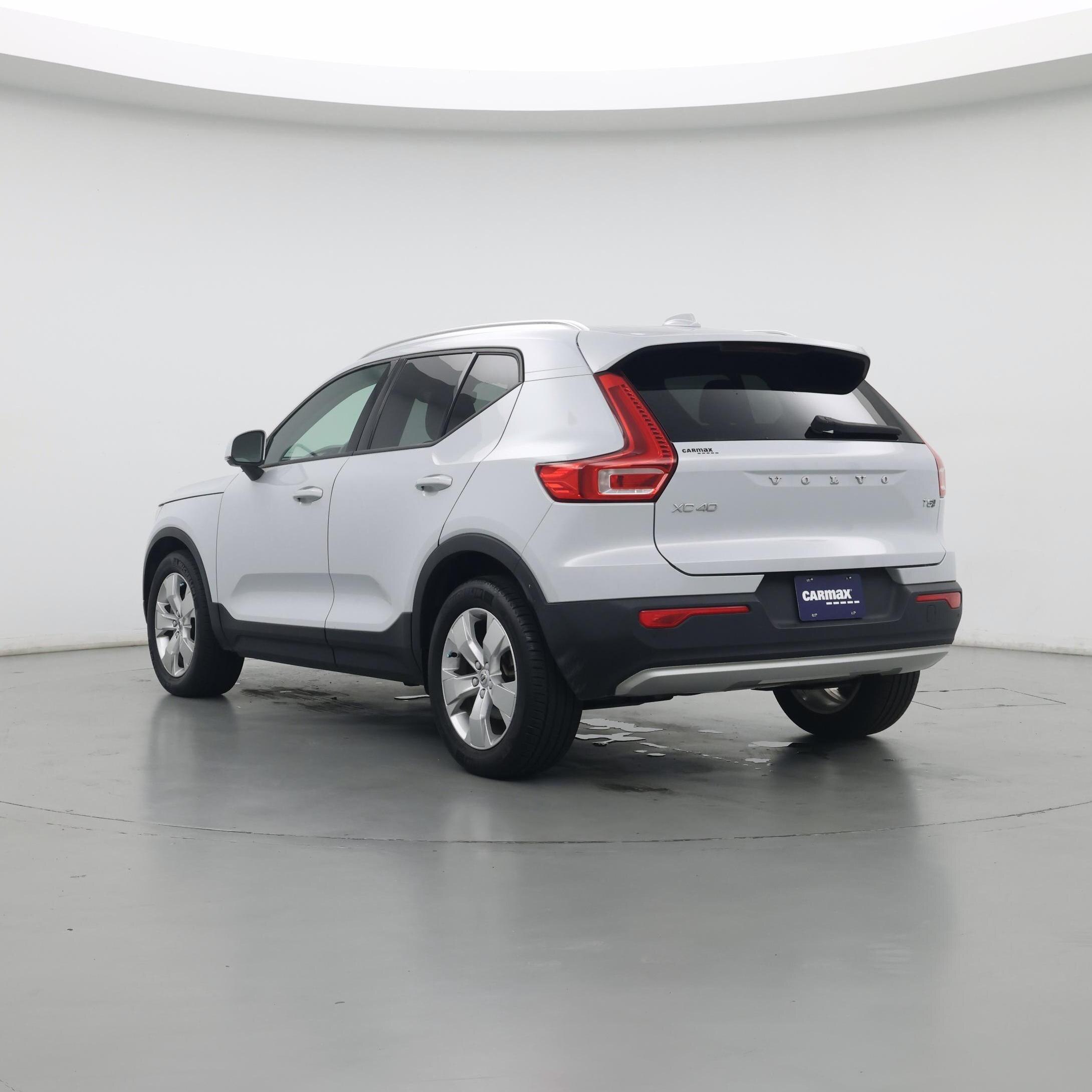 Thumbnail: 2020 Volvo XC40 - 2