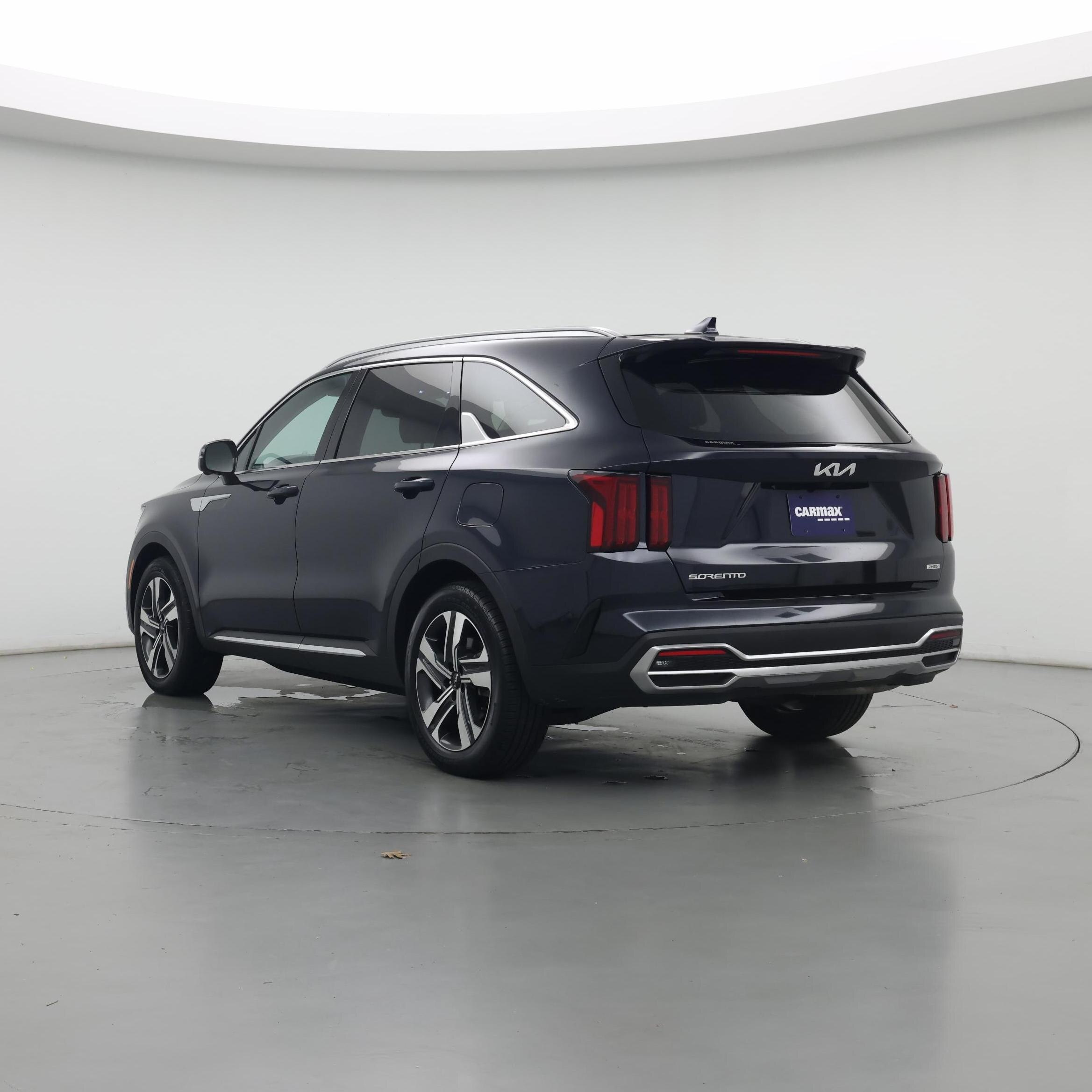Thumbnail: 2023 Kia Sorento - 2