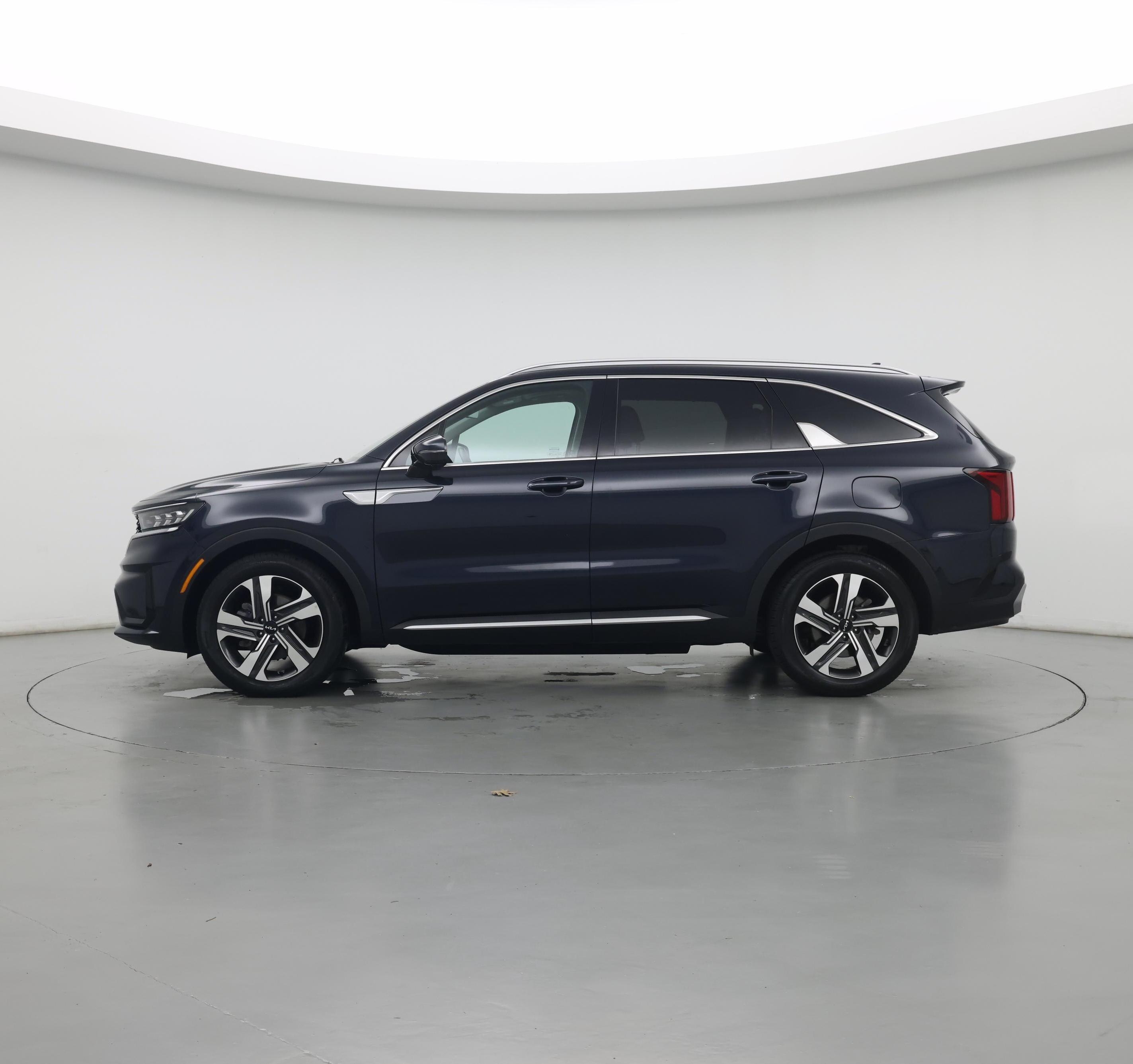 Thumbnail: 2023 Kia Sorento - 3