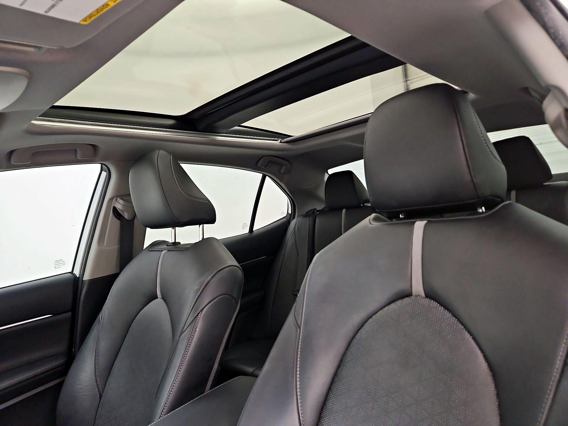 Thumbnail: 2019 Toyota Camry - 20