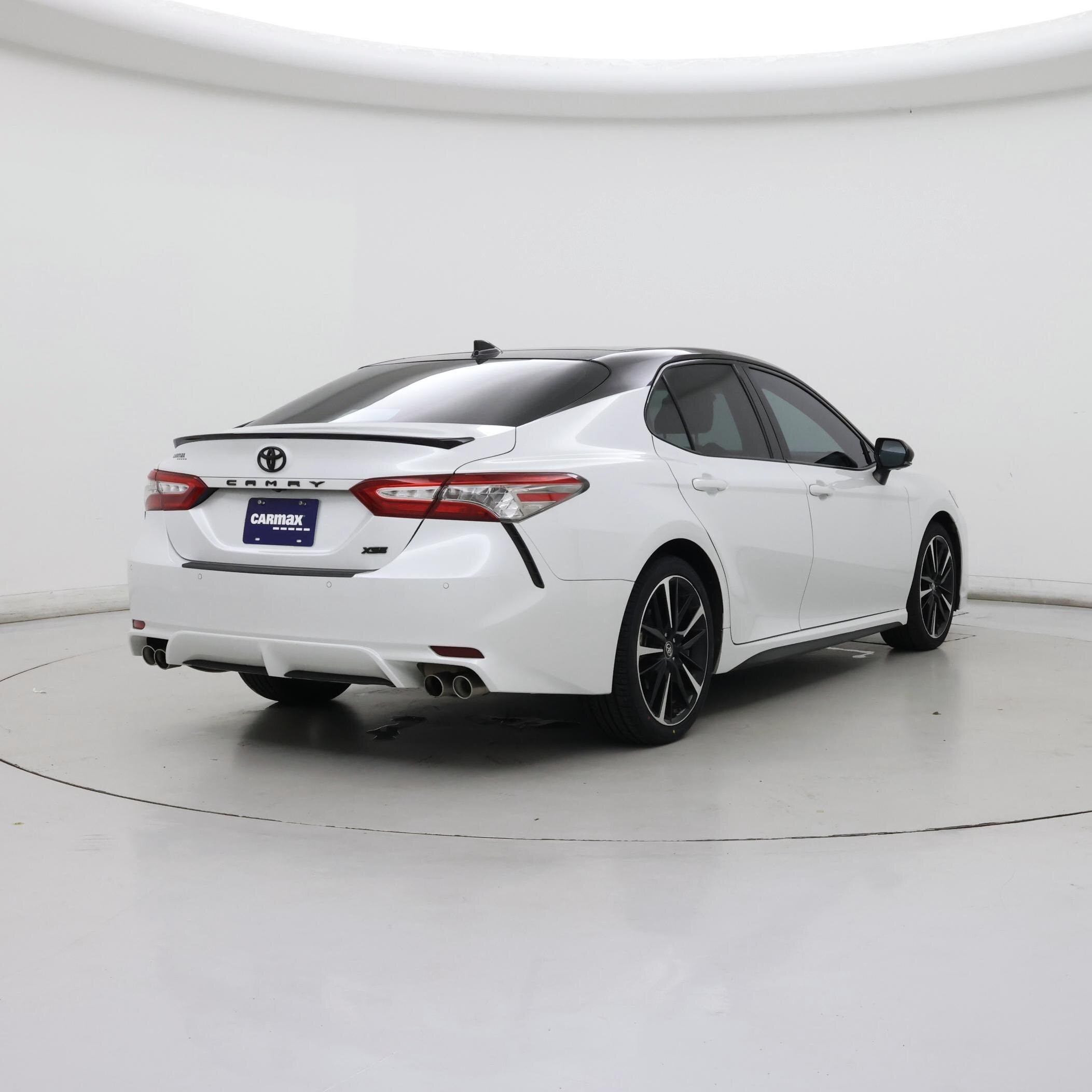 Thumbnail: 2019 Toyota Camry - 8