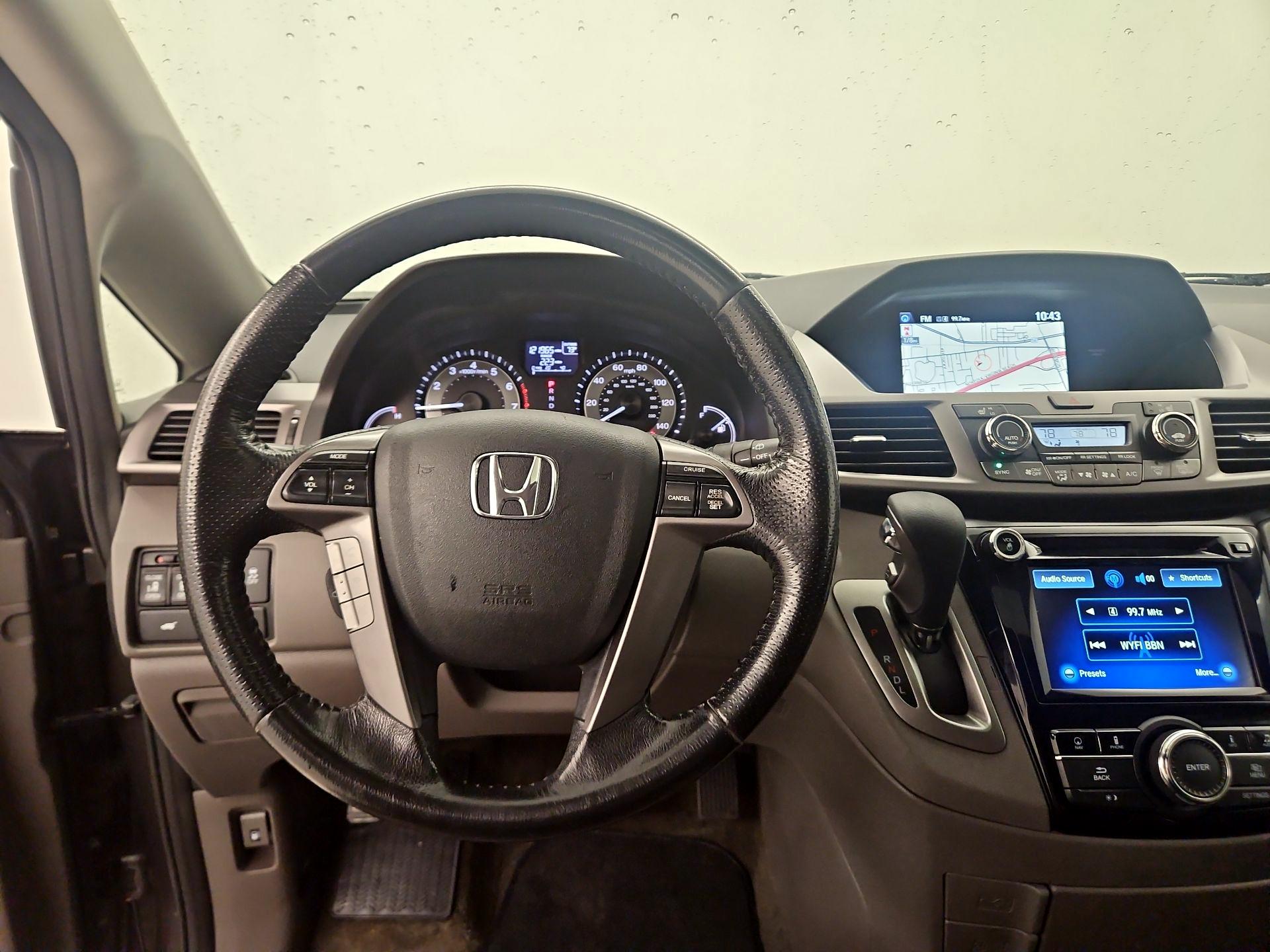 Thumbnail: 2015 Honda Odyssey - 10