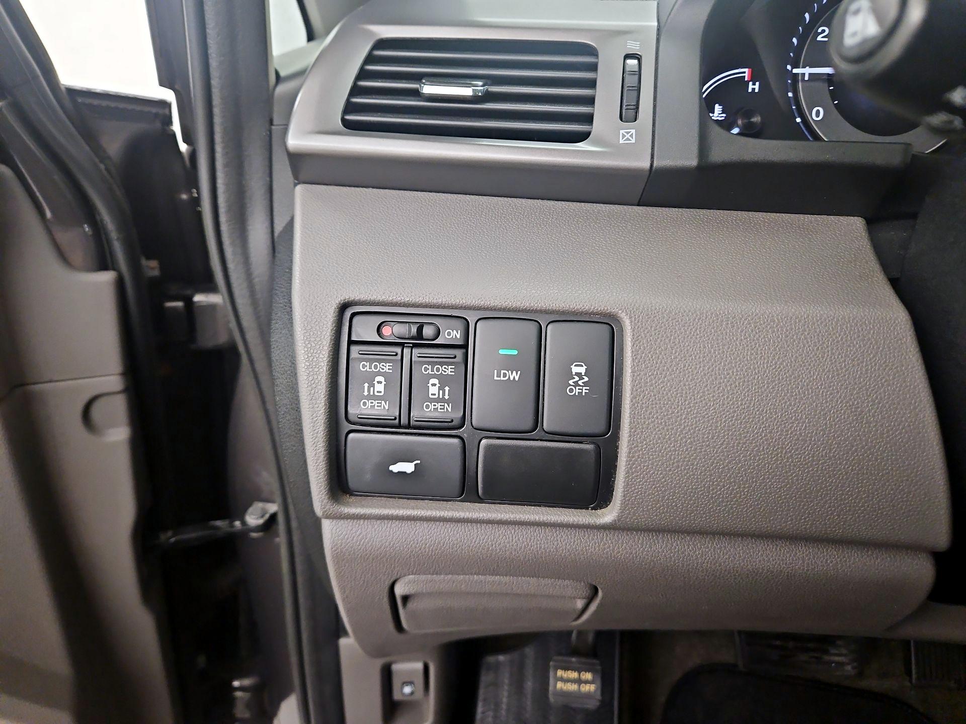 Thumbnail: 2015 Honda Odyssey - 13