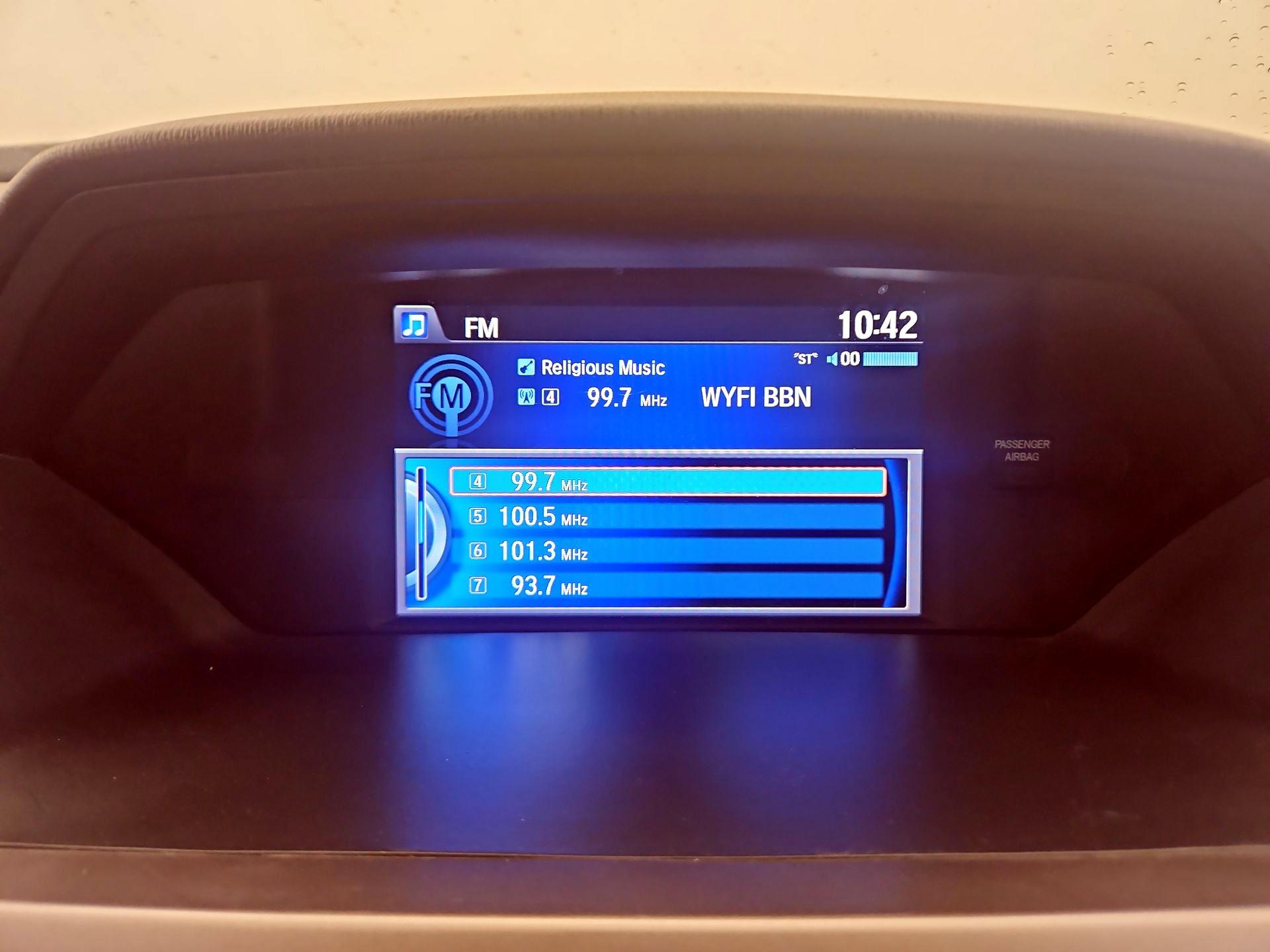 Thumbnail: 2015 Honda Odyssey - 16