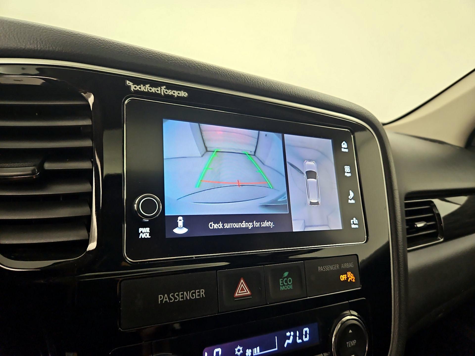 Thumbnail: 2017 Mitsubishi Outlander - 15