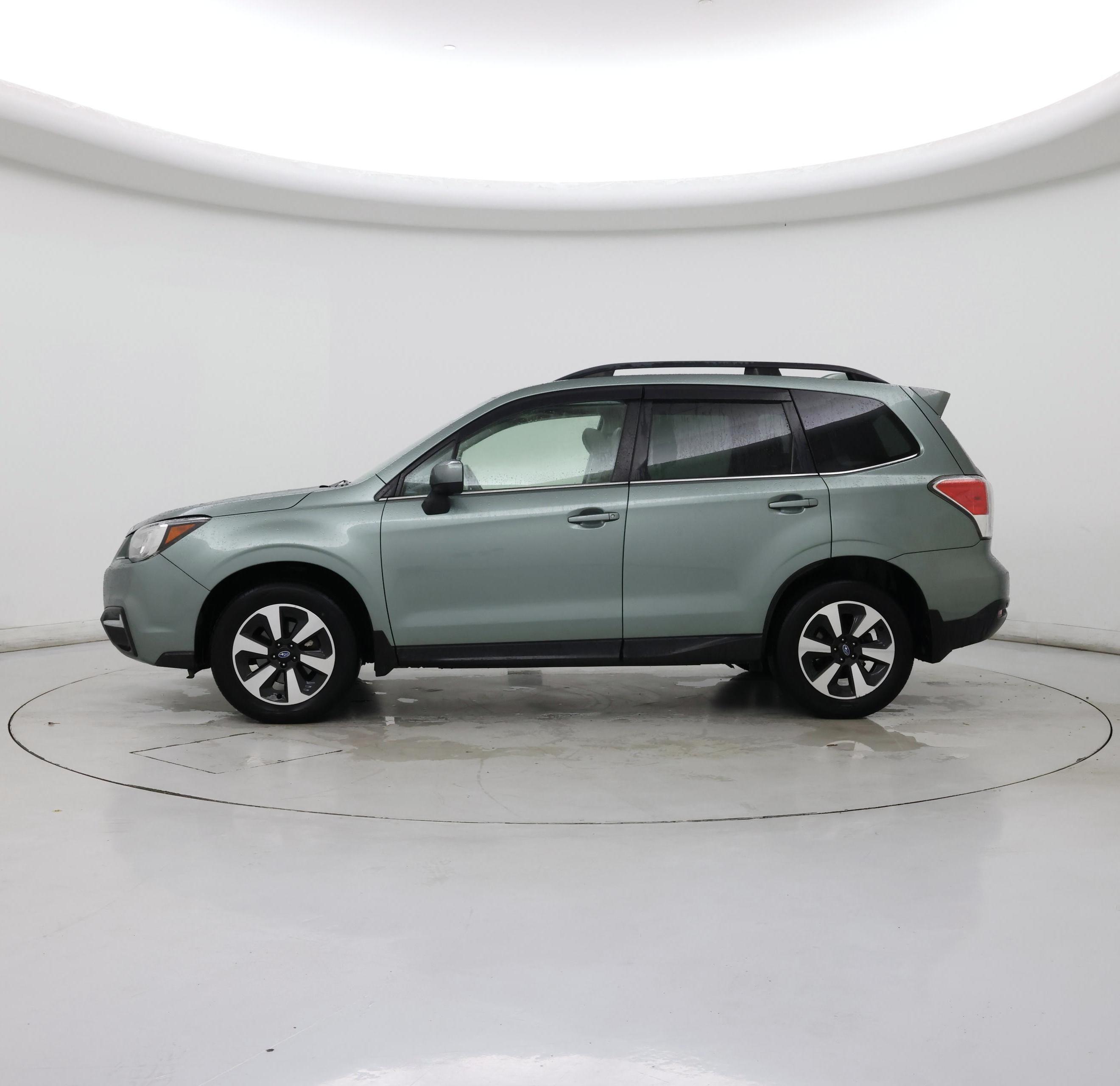 Thumbnail: 2018 Subaru Forester - 3