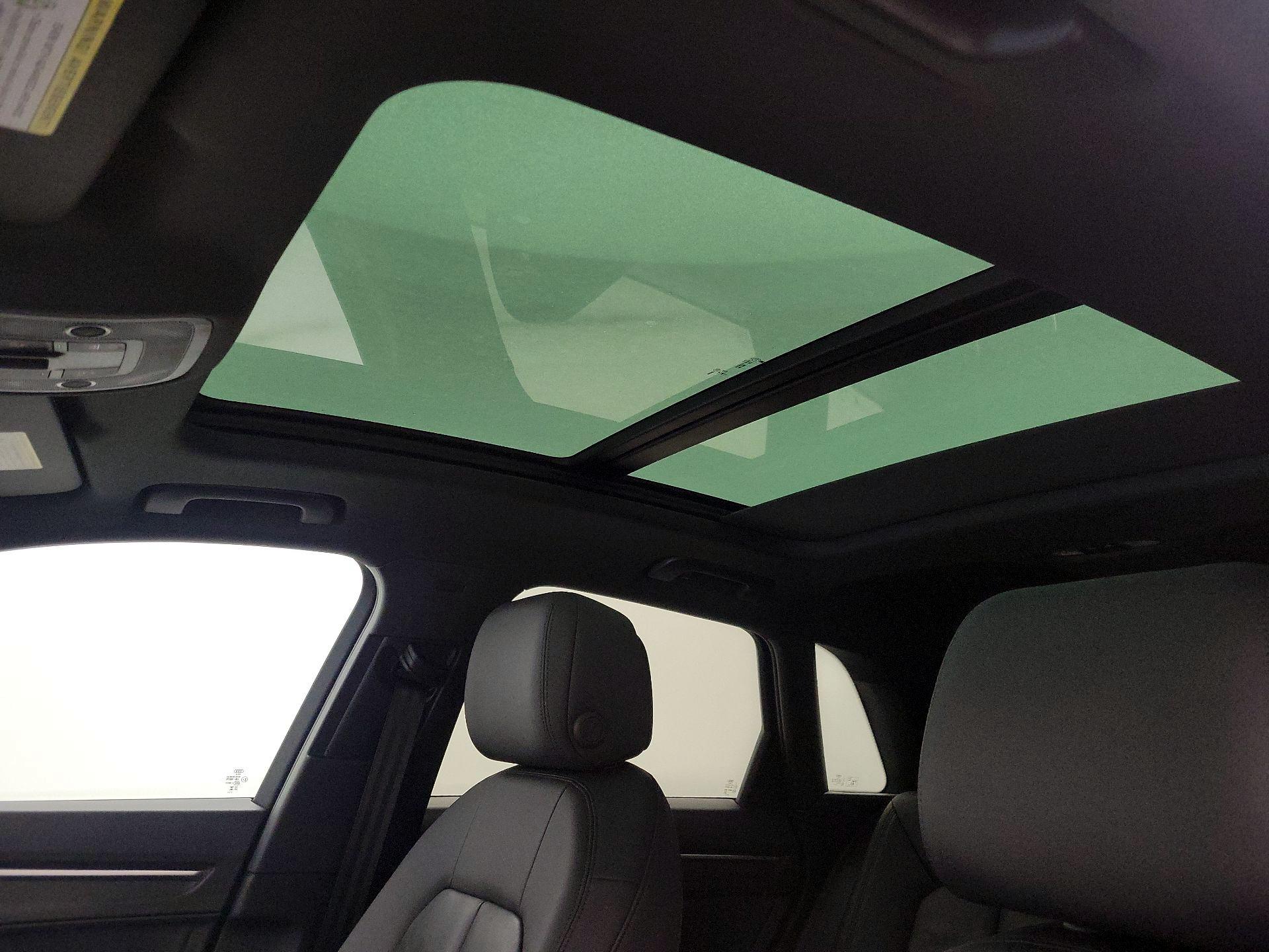 Thumbnail: 2023 Audi Q3 - 19