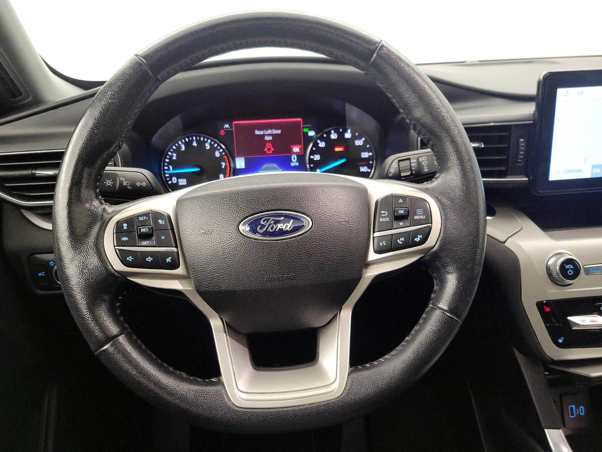 Thumbnail: 2022 Ford Explorer - 10