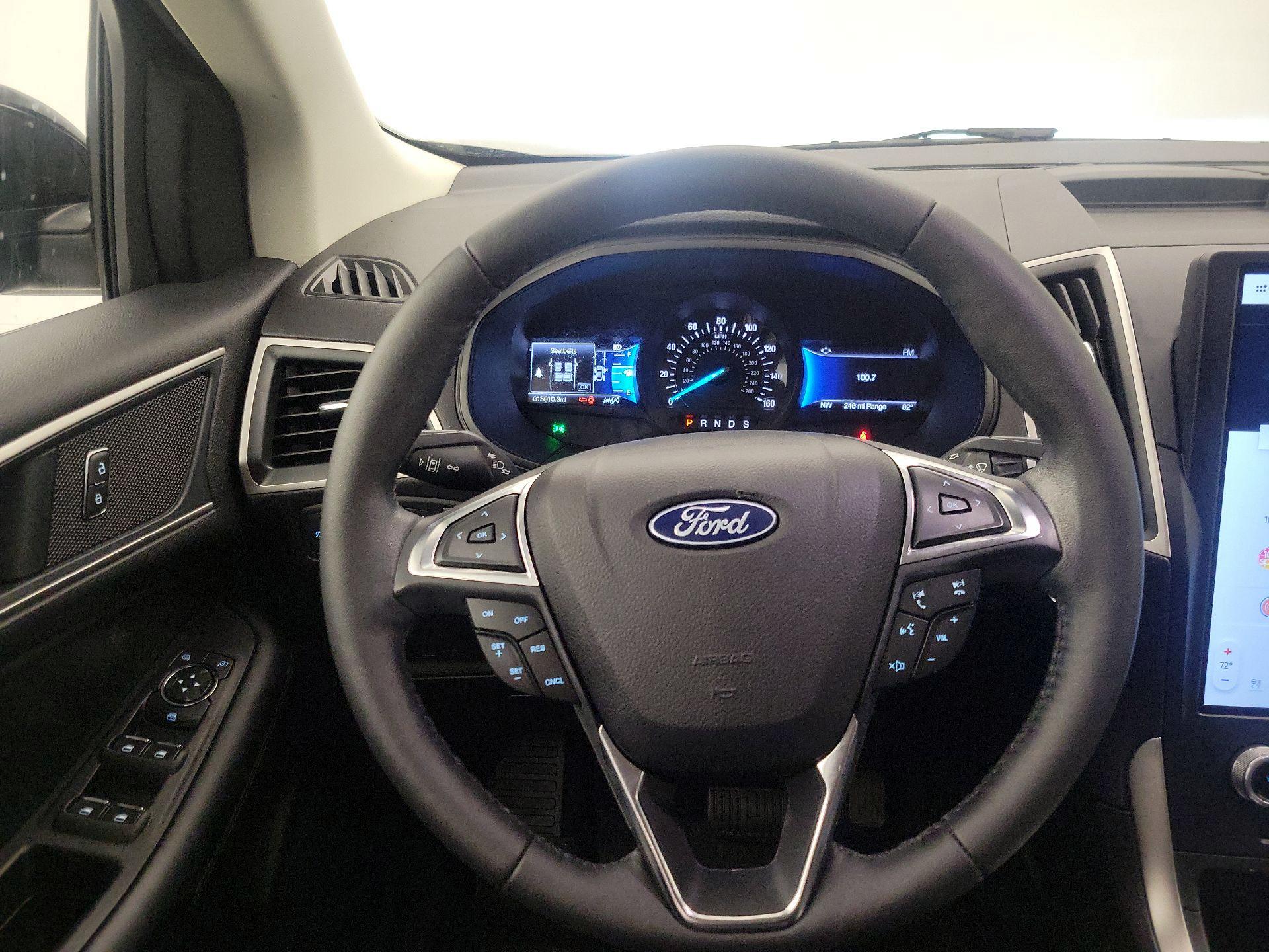 Thumbnail: 2022 Ford Edge - 10