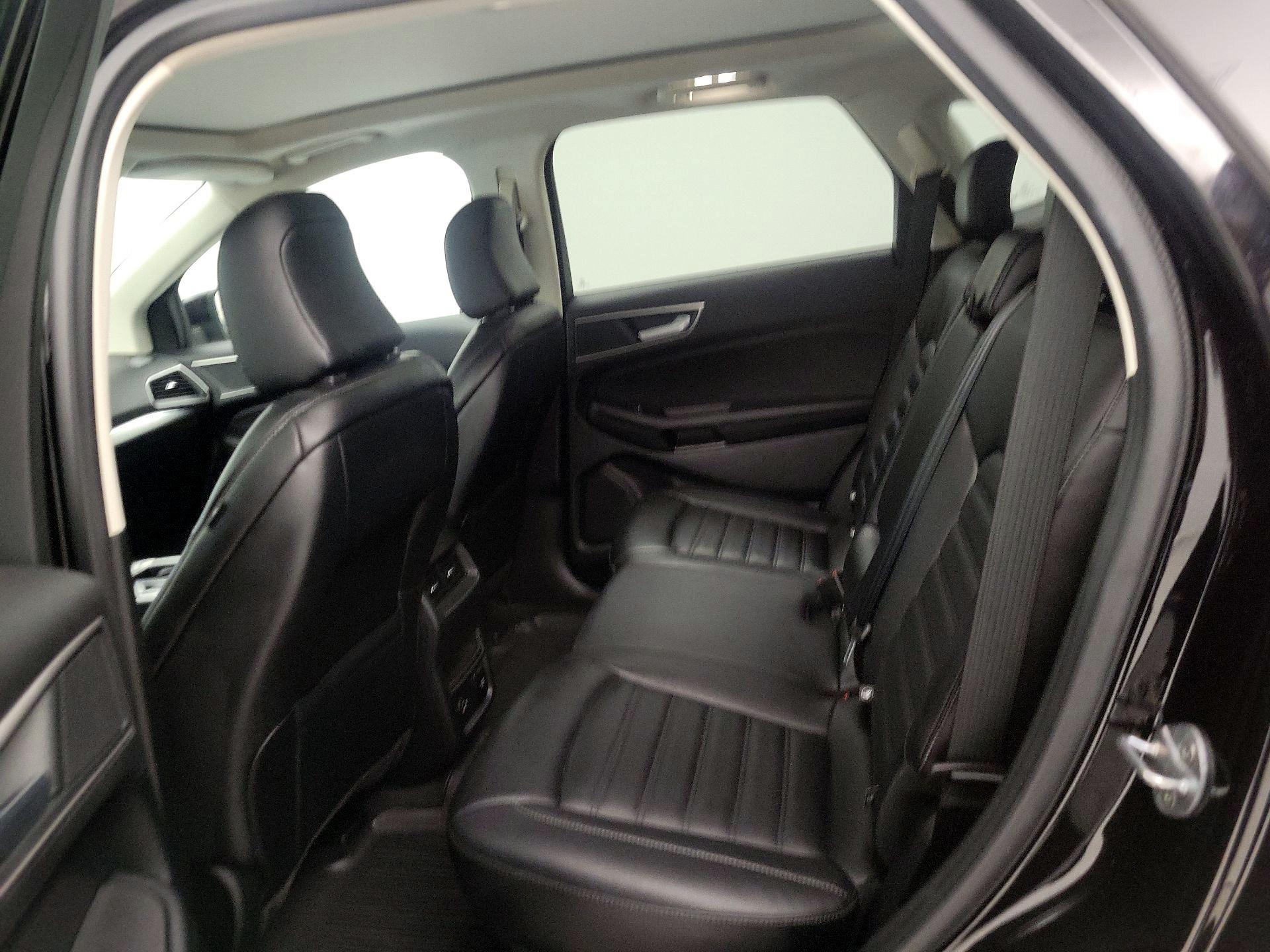 Thumbnail: 2022 Ford Edge - 19