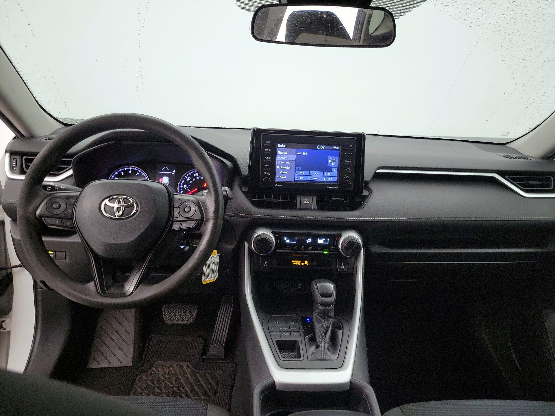 Thumbnail: 2020 Toyota RAV4 - 9
