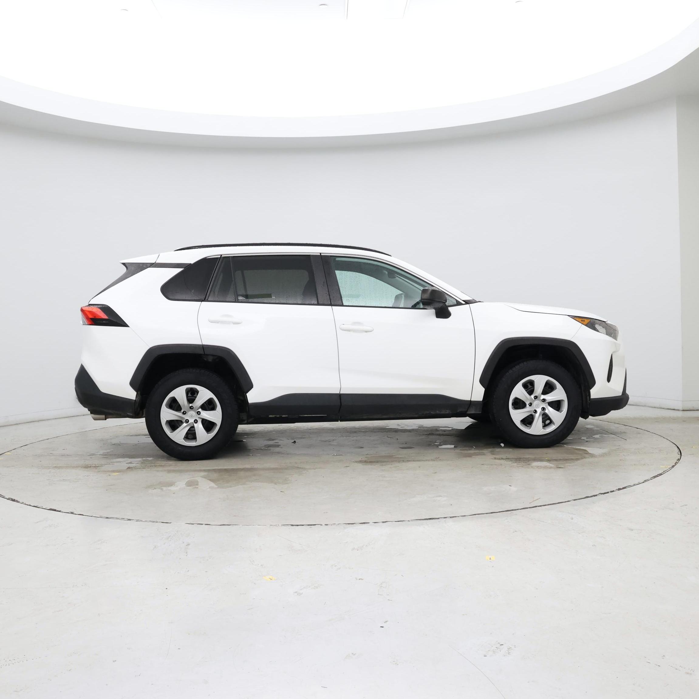 Thumbnail: 2020 Toyota RAV4 - 7