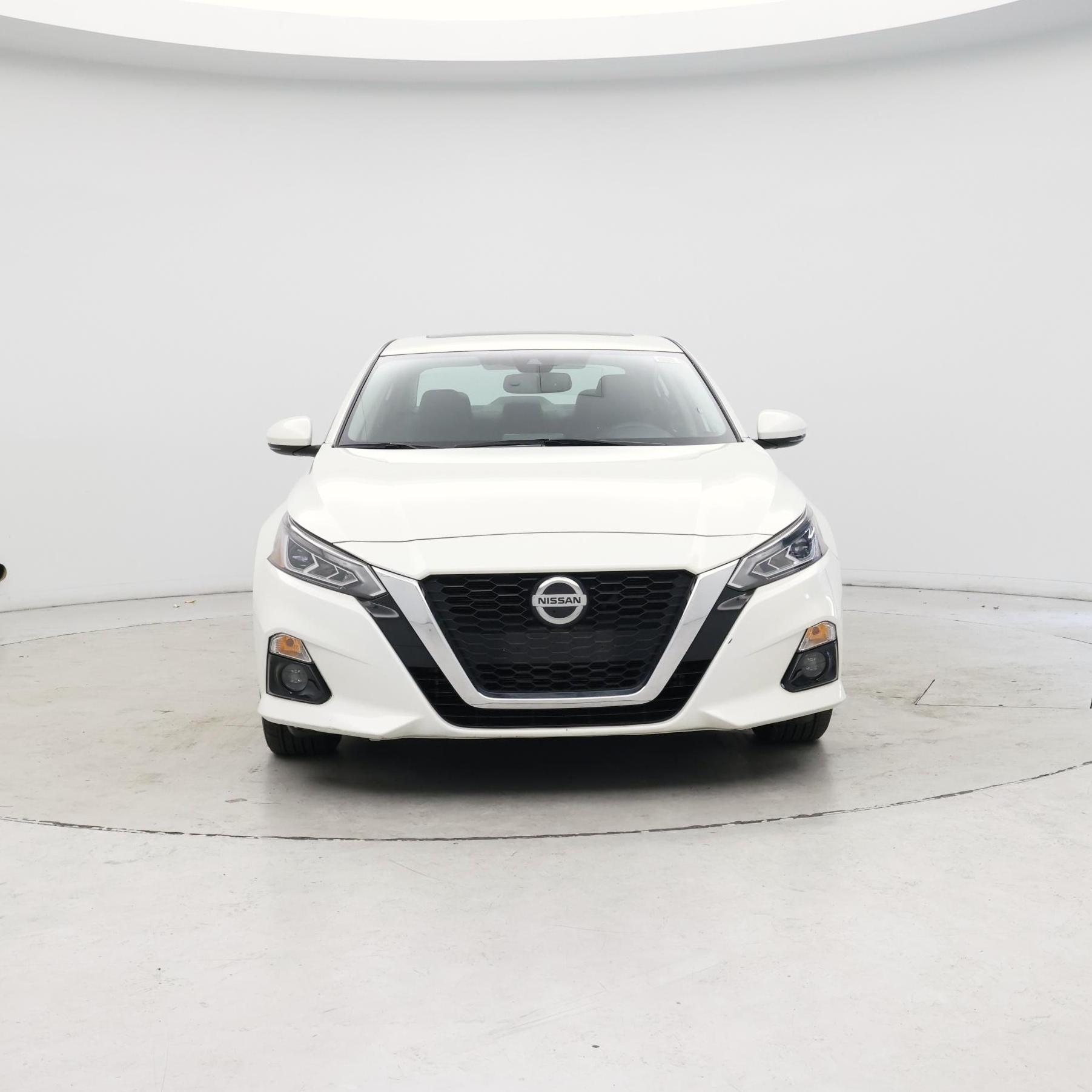 Thumbnail: 2020 Nissan Altima - 5