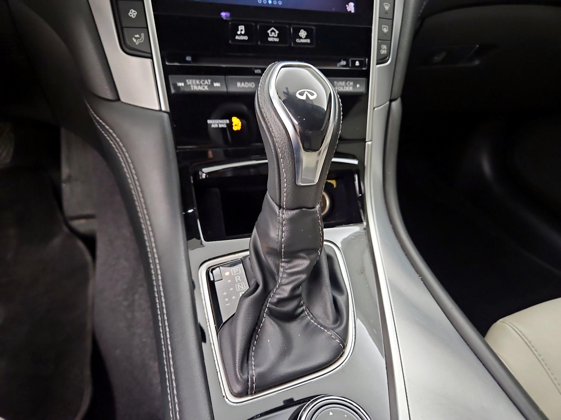 Thumbnail: 2017 INFINITI Q60 - 17