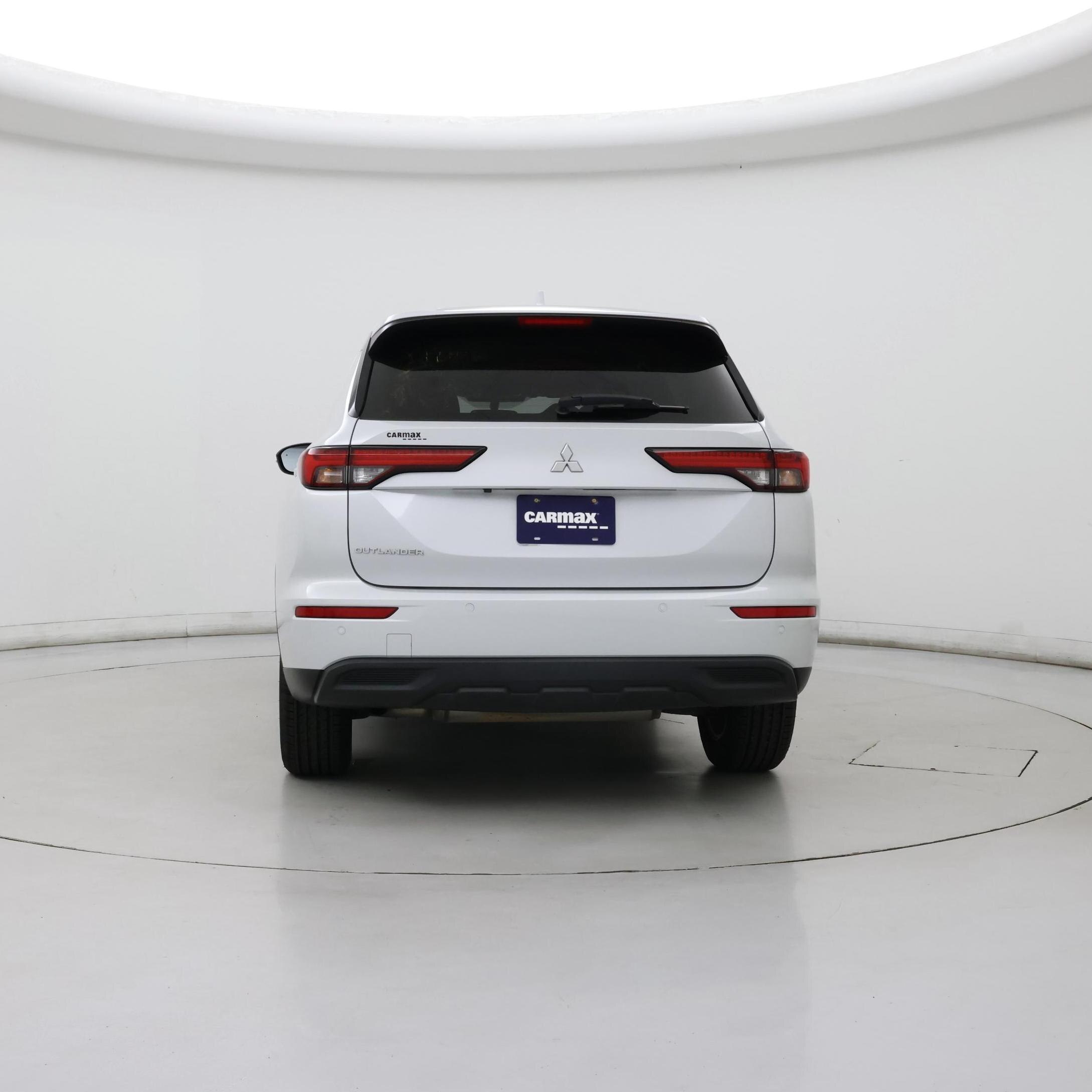 Thumbnail: 2022 Mitsubishi Outlander - 6