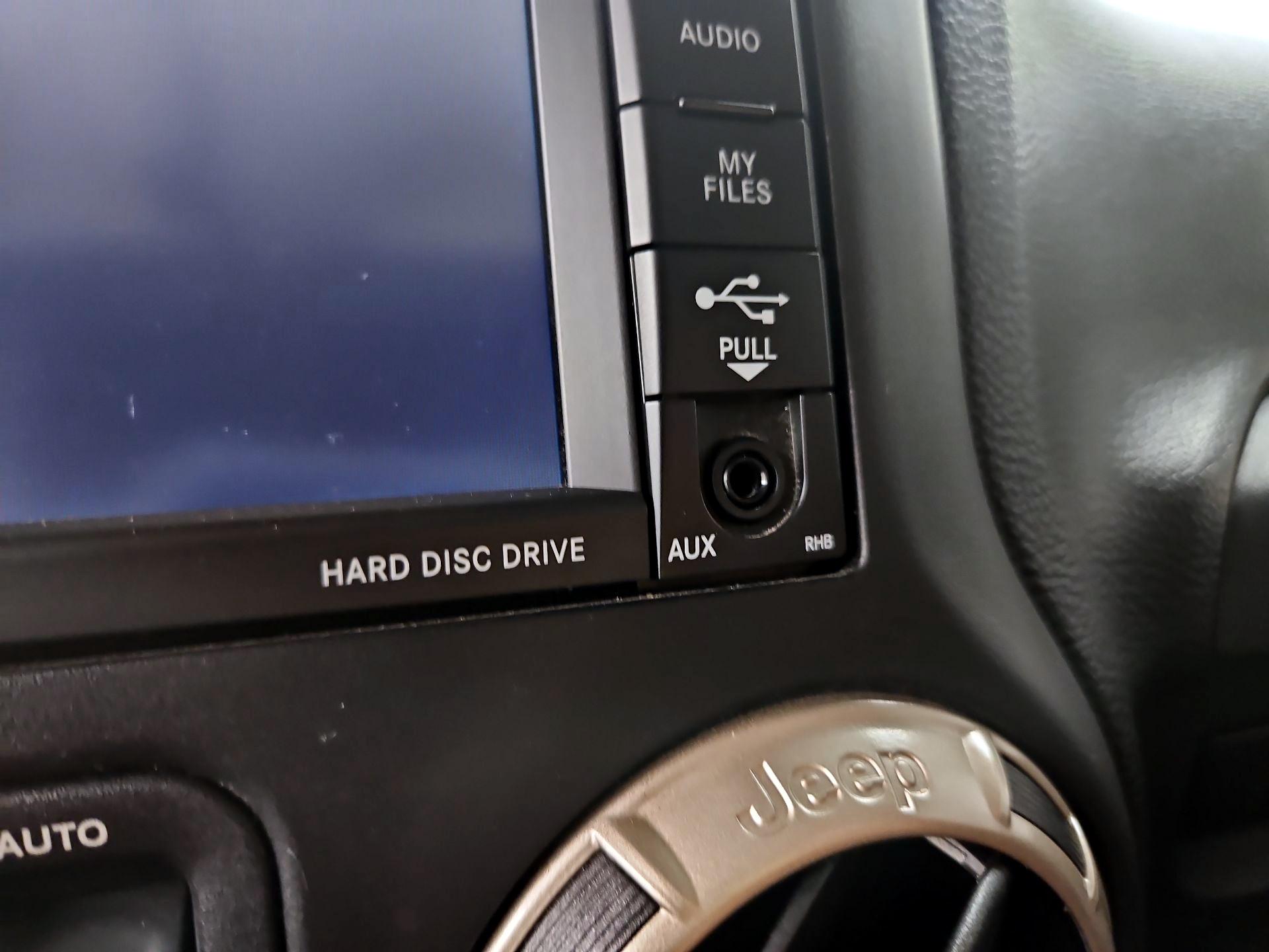 Thumbnail: 2016 Jeep Wrangler - 16