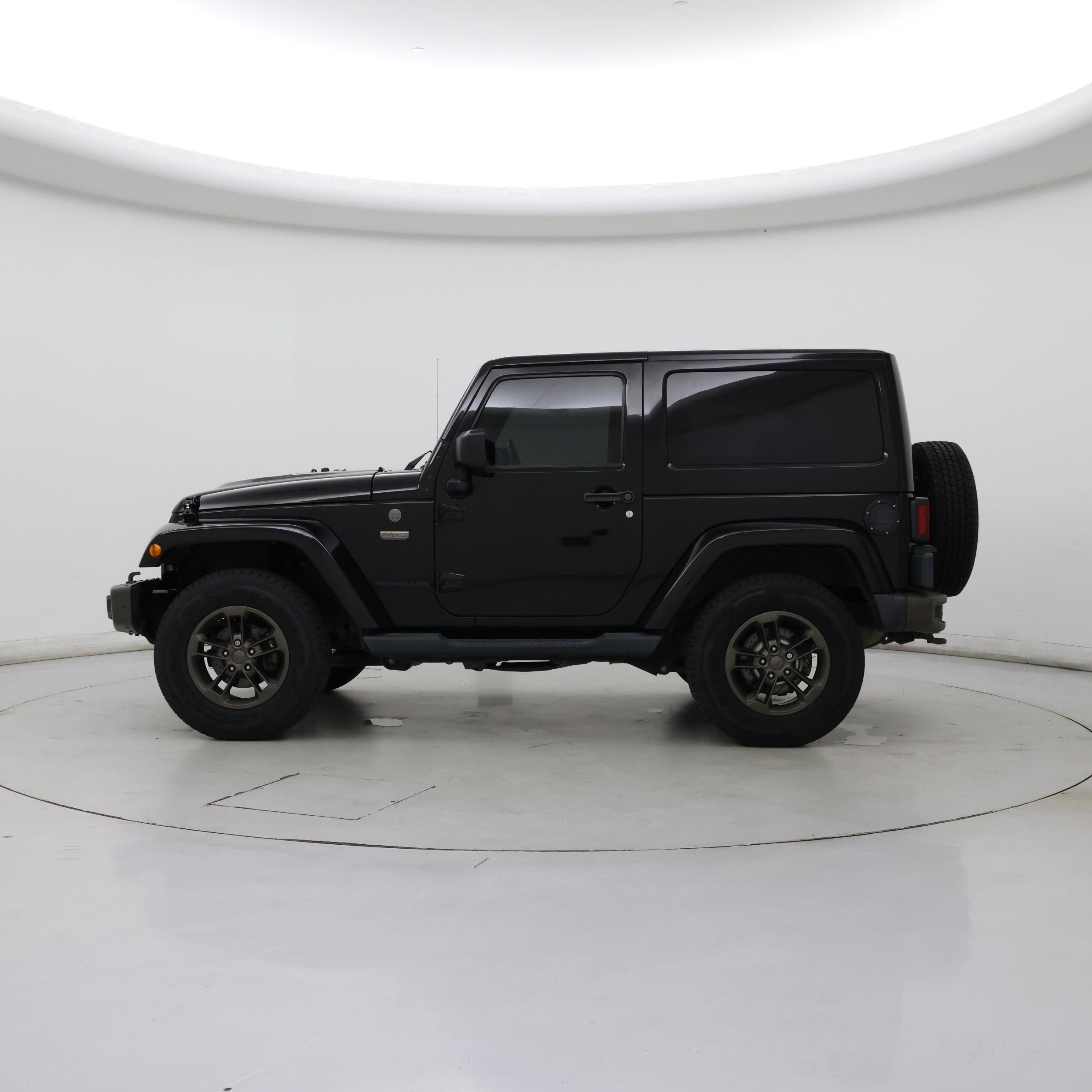 Thumbnail: 2016 Jeep Wrangler - 3