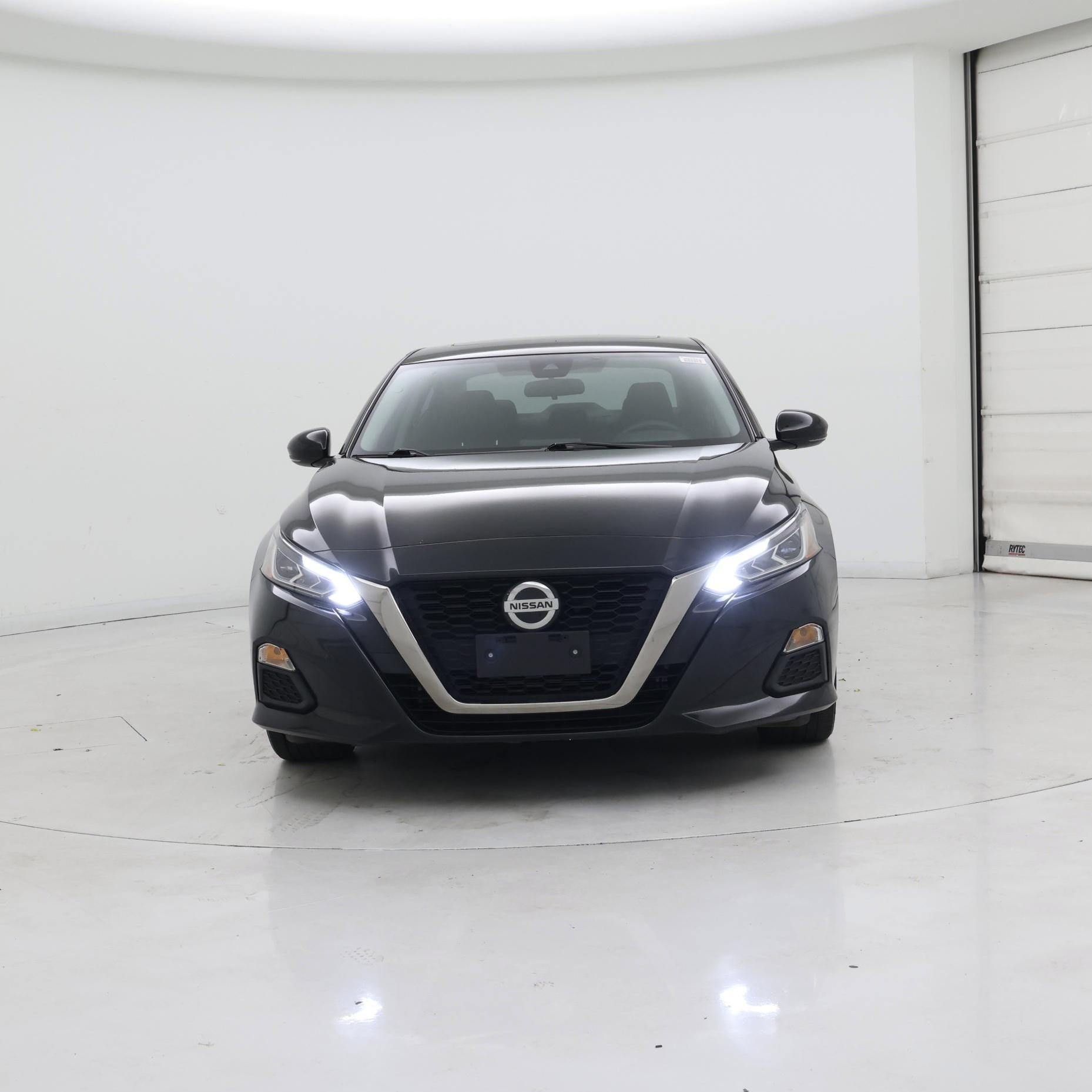 Thumbnail: 2021 Nissan Altima - 5