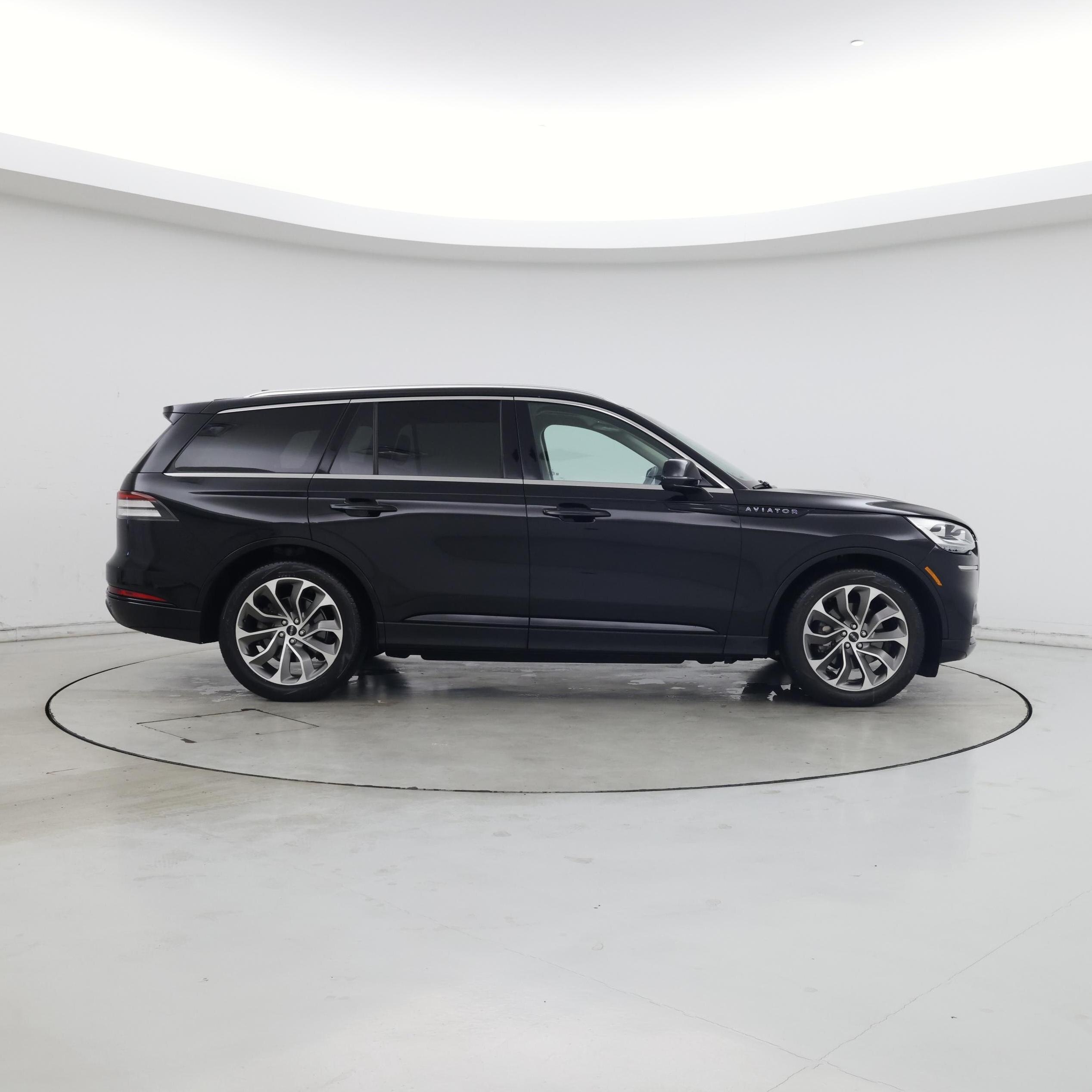 Thumbnail: 2021 Lincoln Aviator - 7