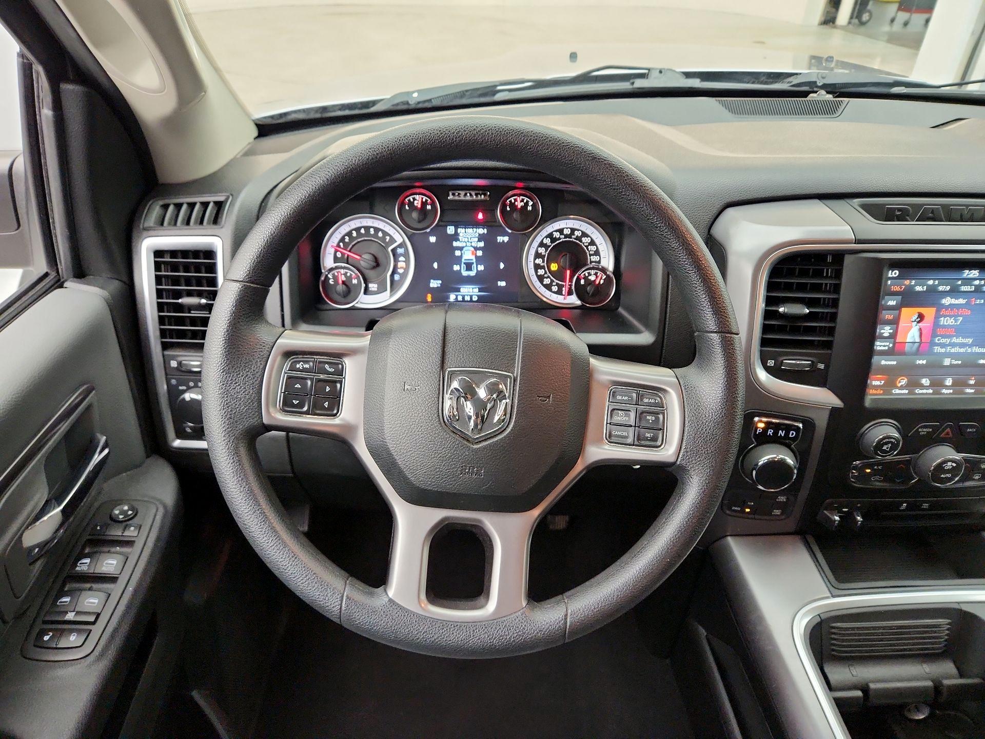 Thumbnail: 2023 RAM 1500 Classic - 10