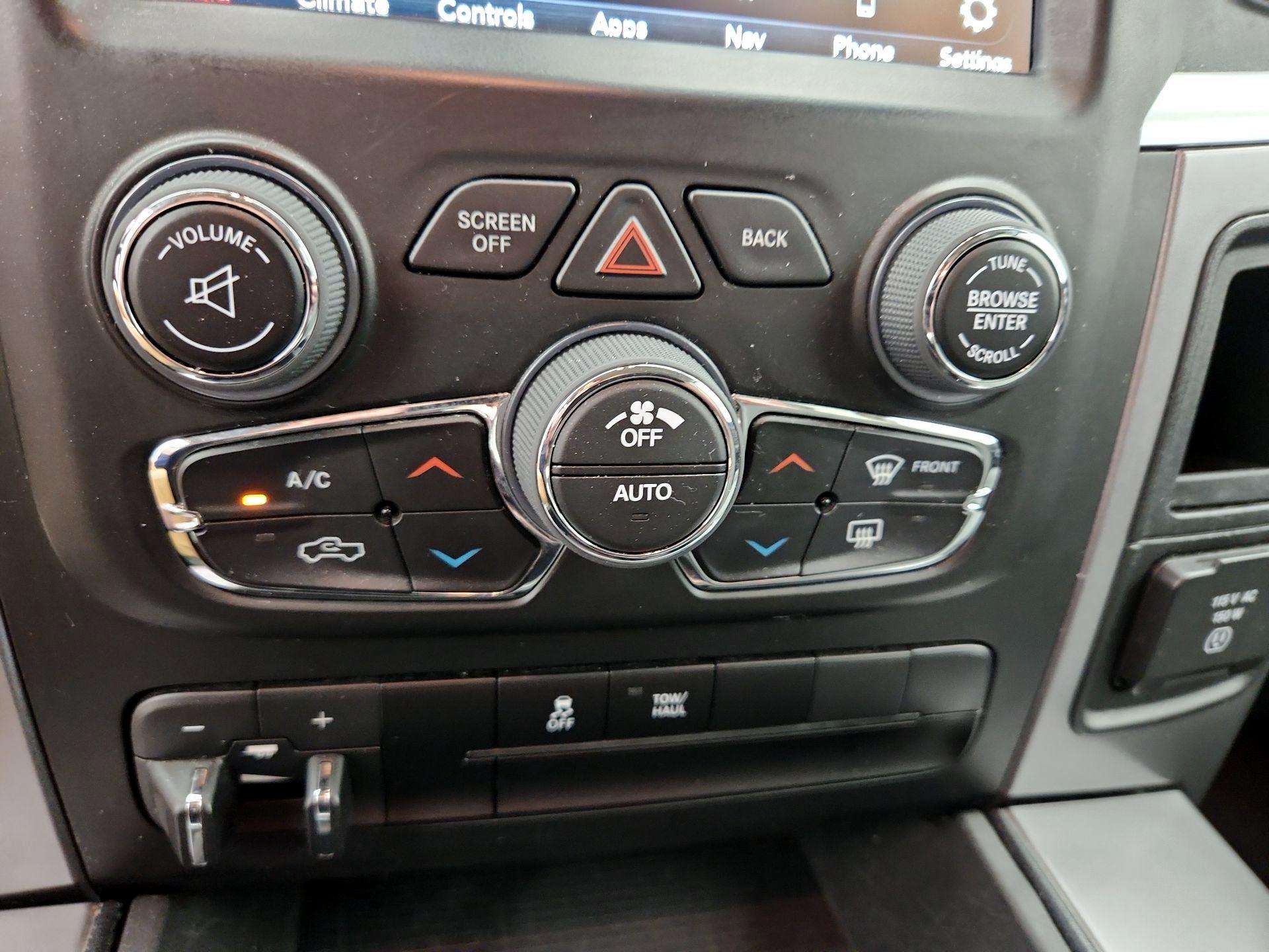 Thumbnail: 2023 RAM 1500 Classic - 17