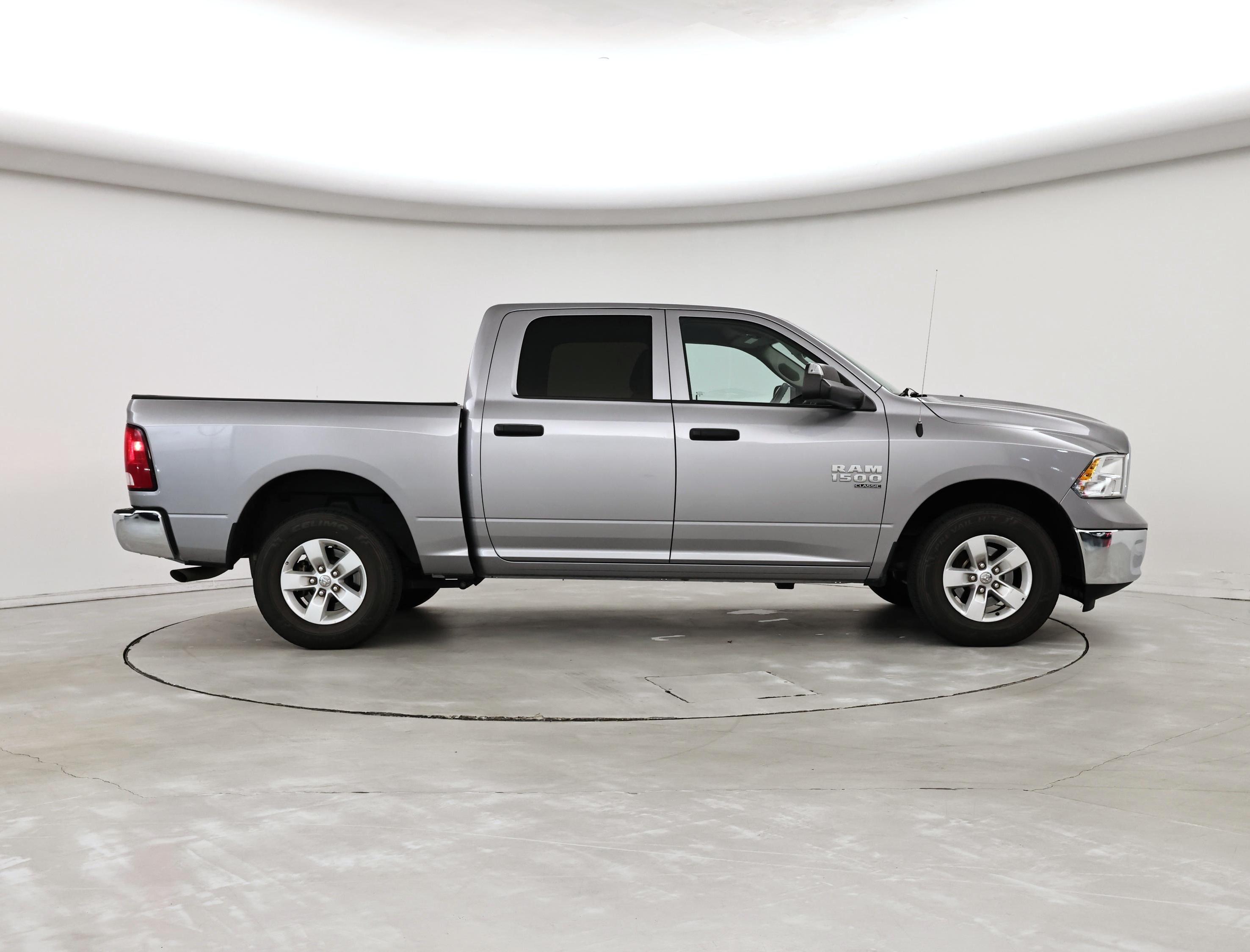 Thumbnail: 2023 RAM 1500 Classic - 7
