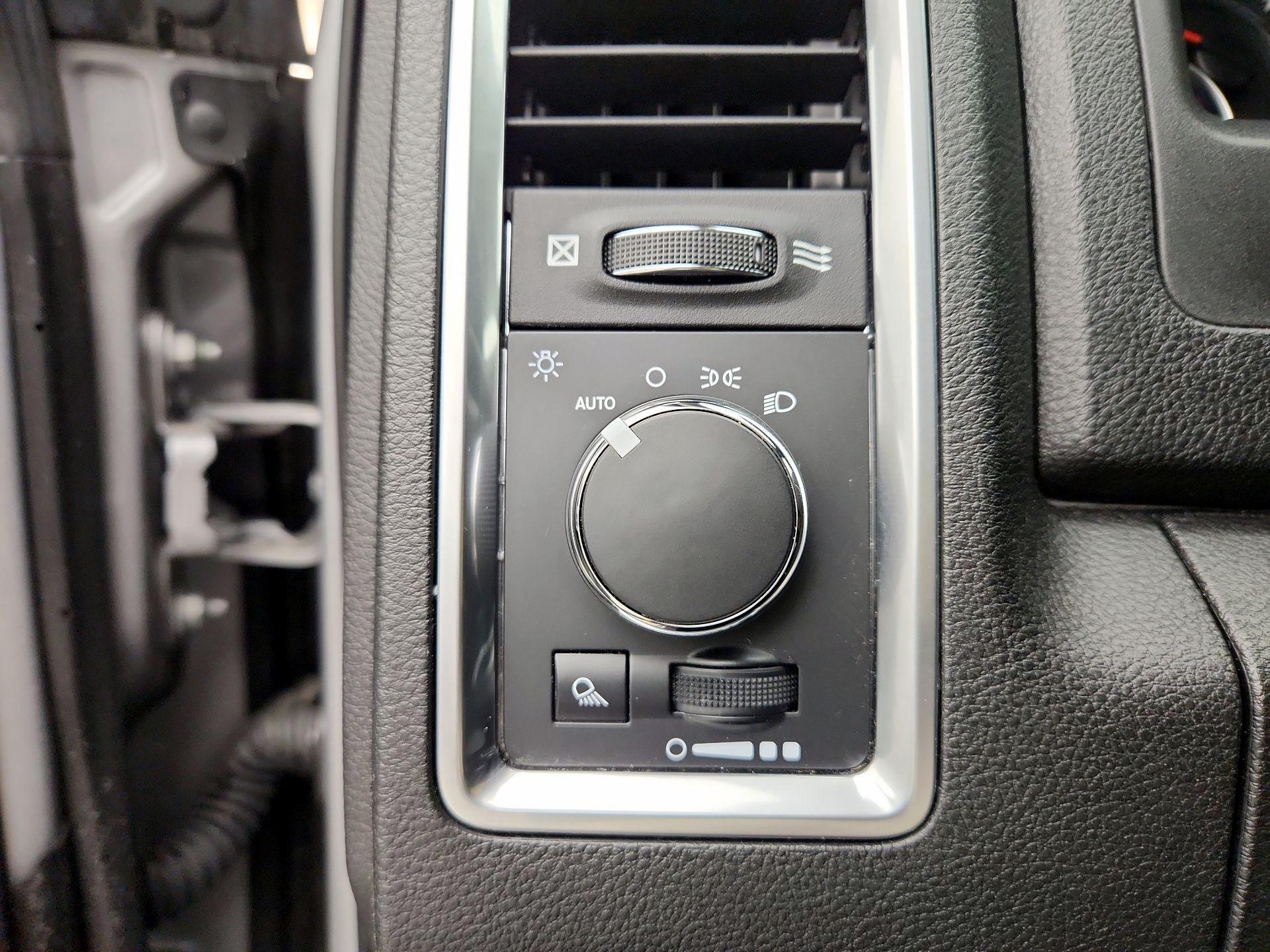Thumbnail: 2023 RAM 1500 Classic - 13
