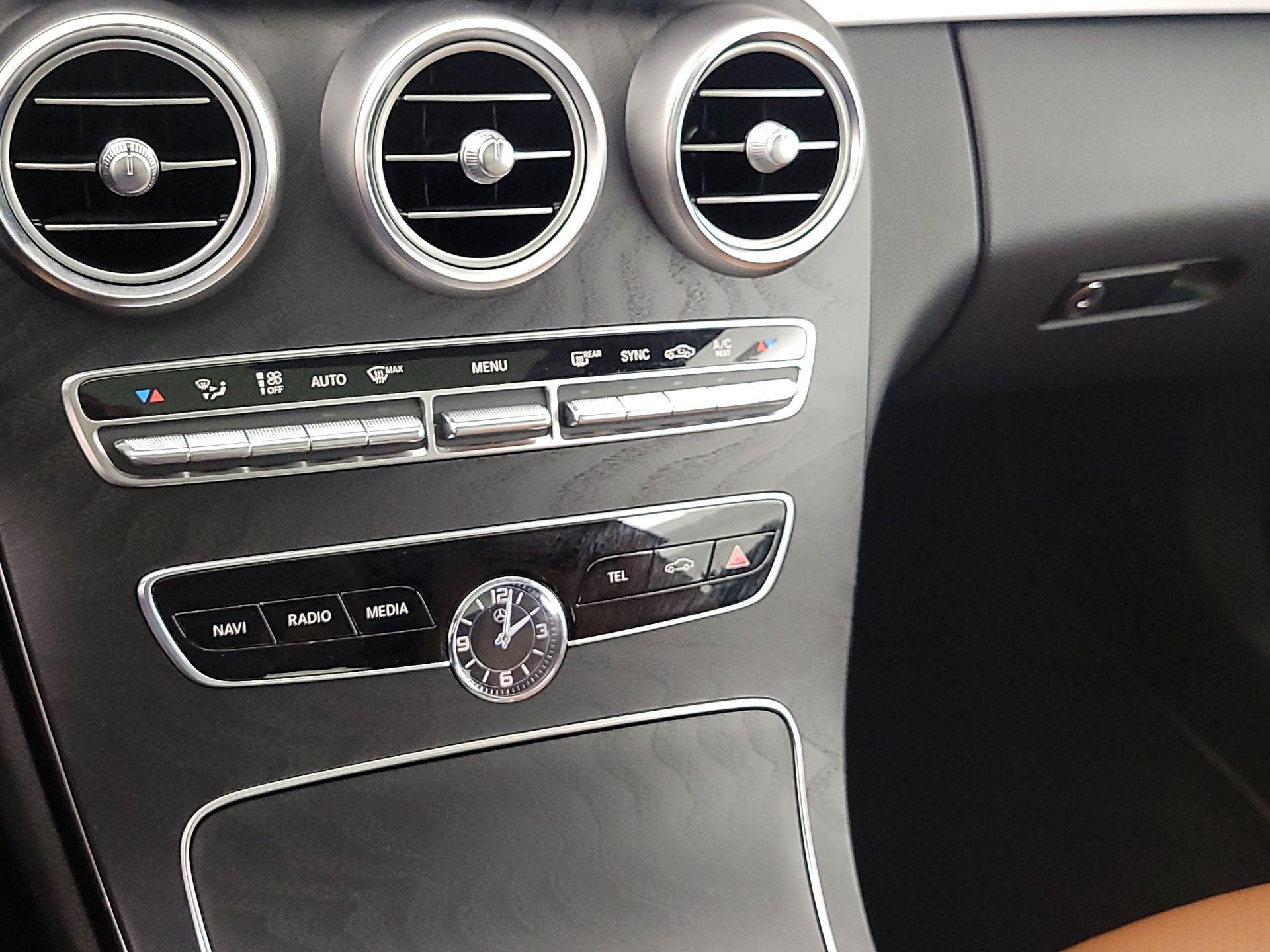 Thumbnail: 2020 Mercedes-Benz C-Class - 16