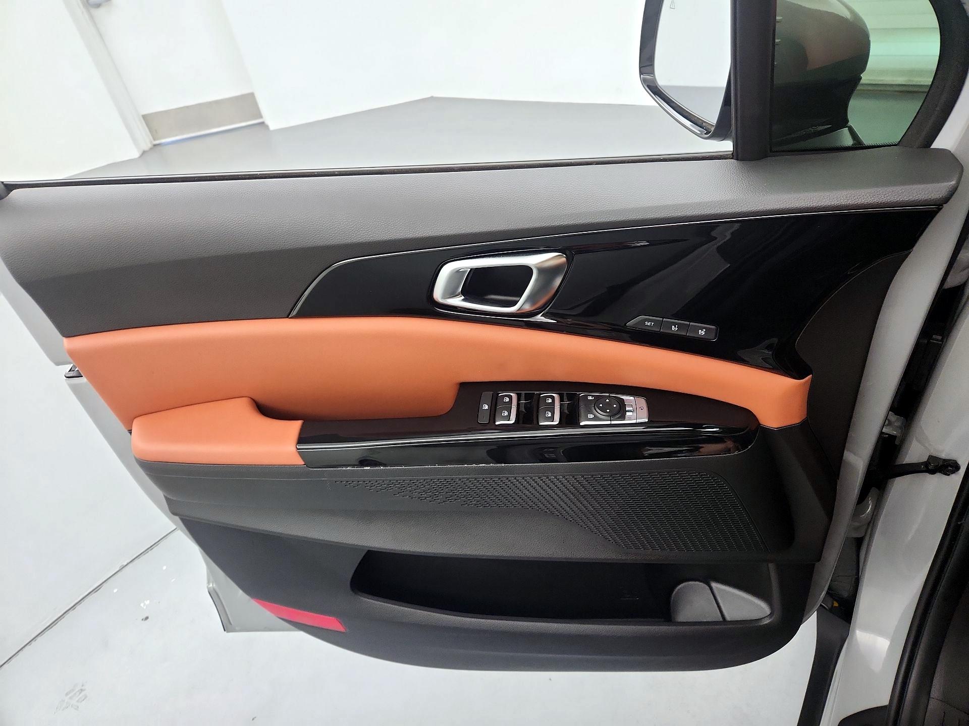 Thumbnail: 2024 Kia Carnival - 12