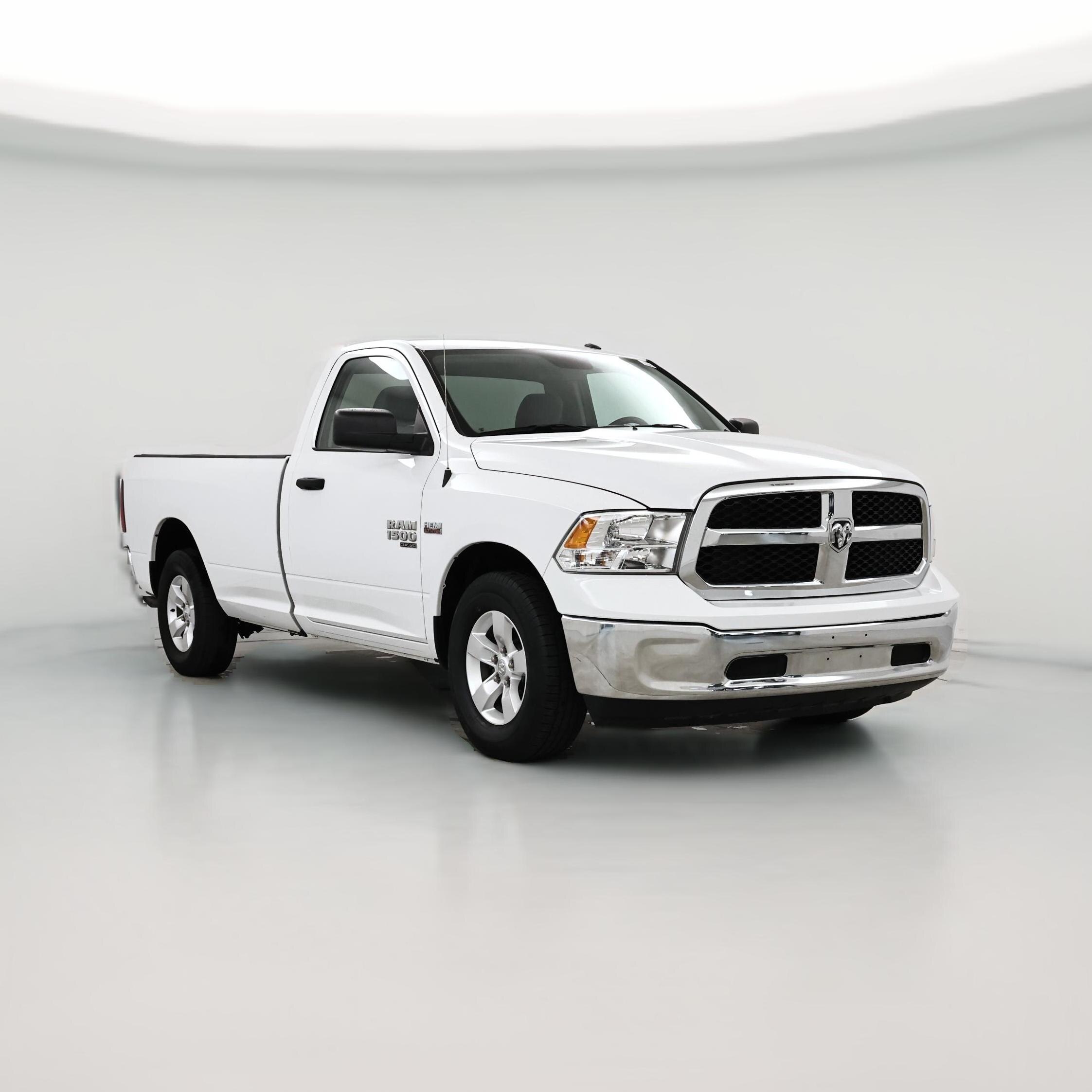 Thumbnail: 2020 RAM 1500 Classic - 1