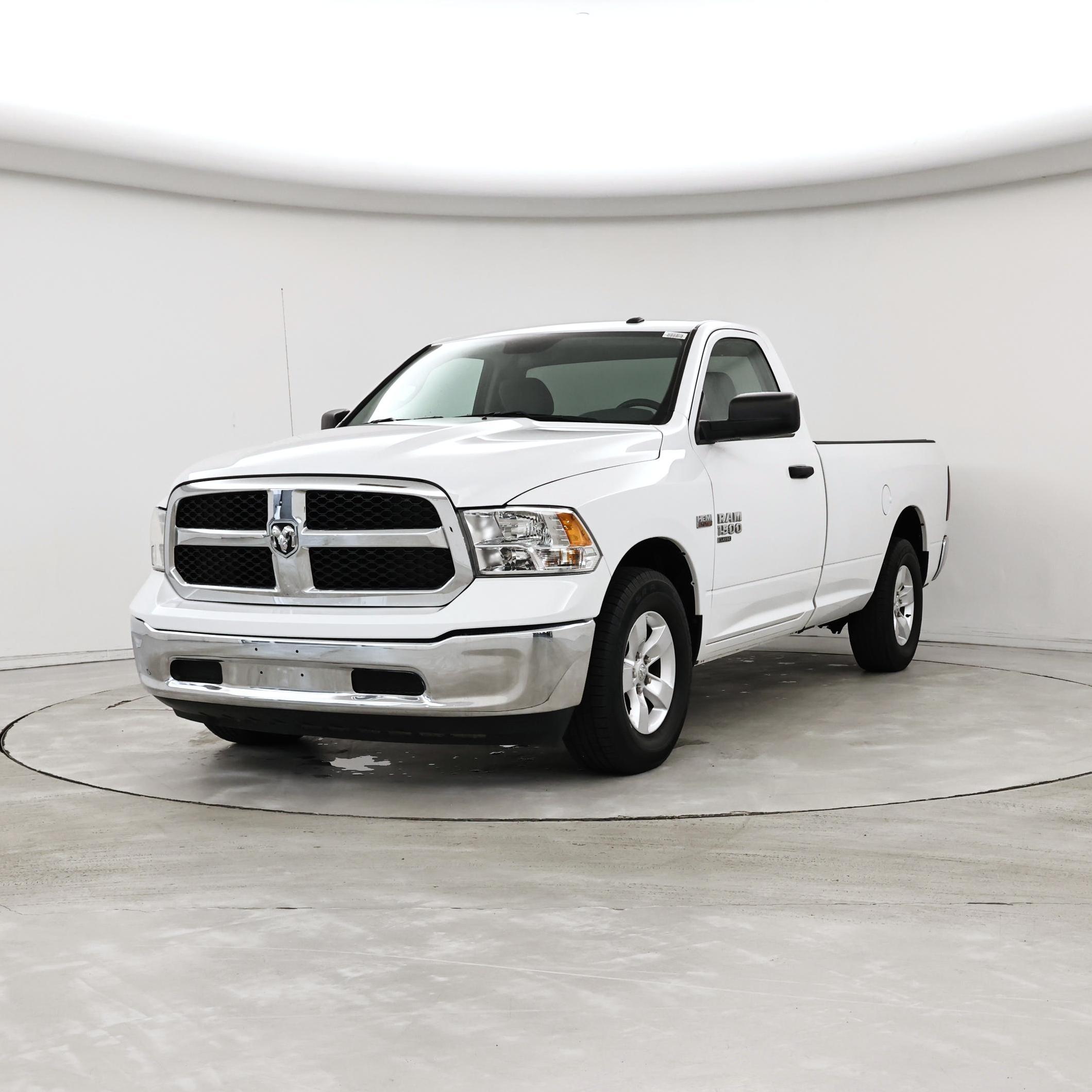 Thumbnail: 2020 RAM 1500 Classic - 4