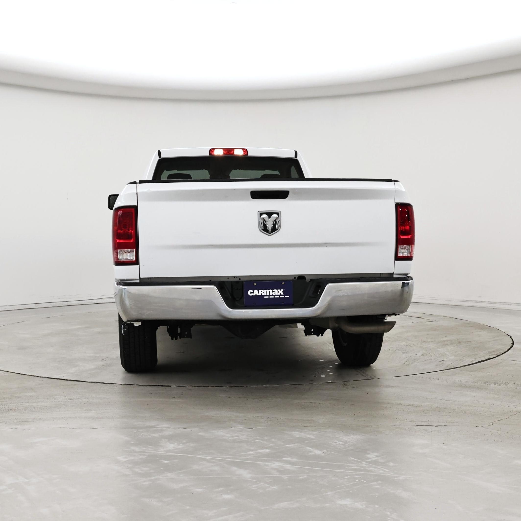 Thumbnail: 2020 RAM 1500 Classic - 6