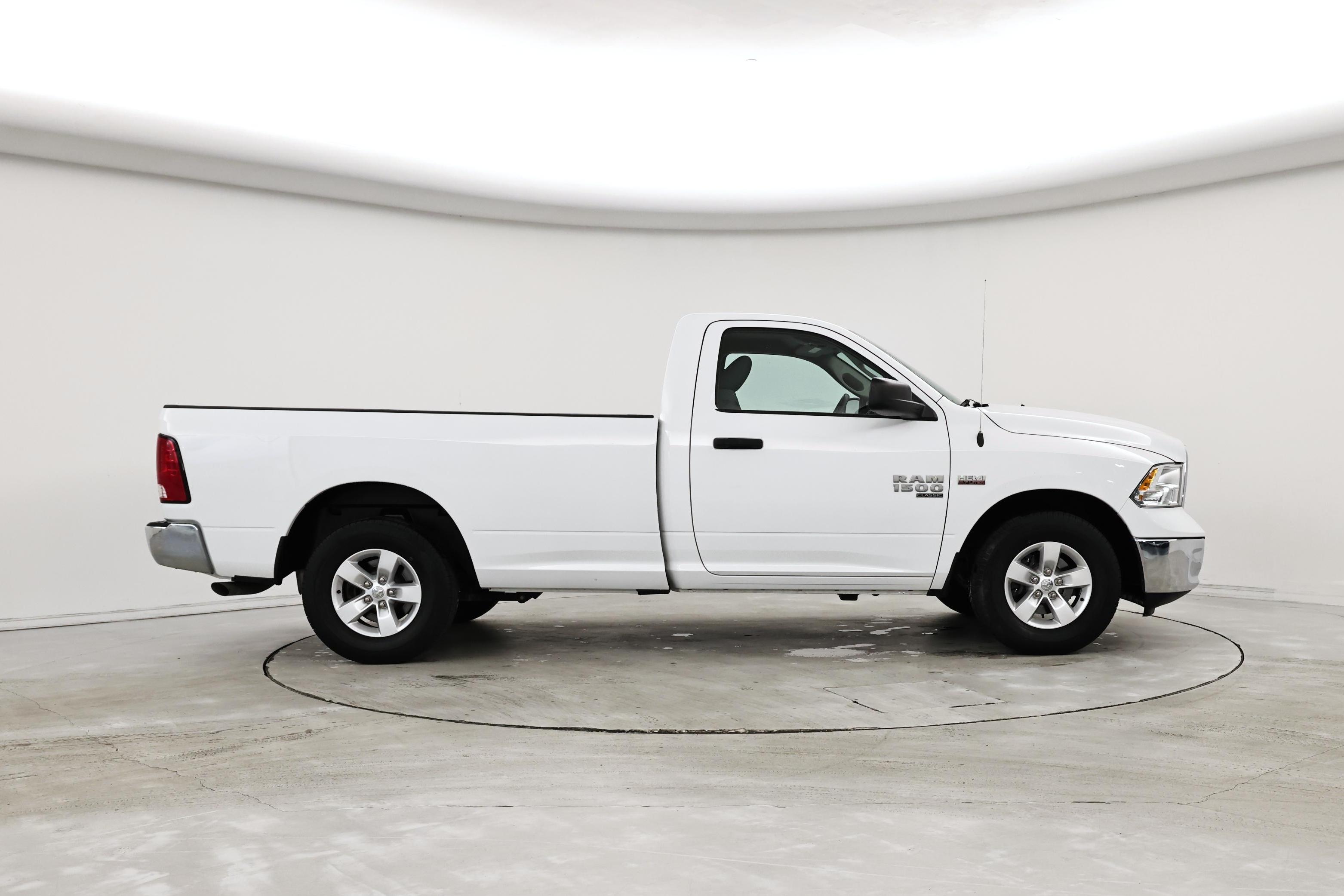 Thumbnail: 2020 RAM 1500 Classic - 7