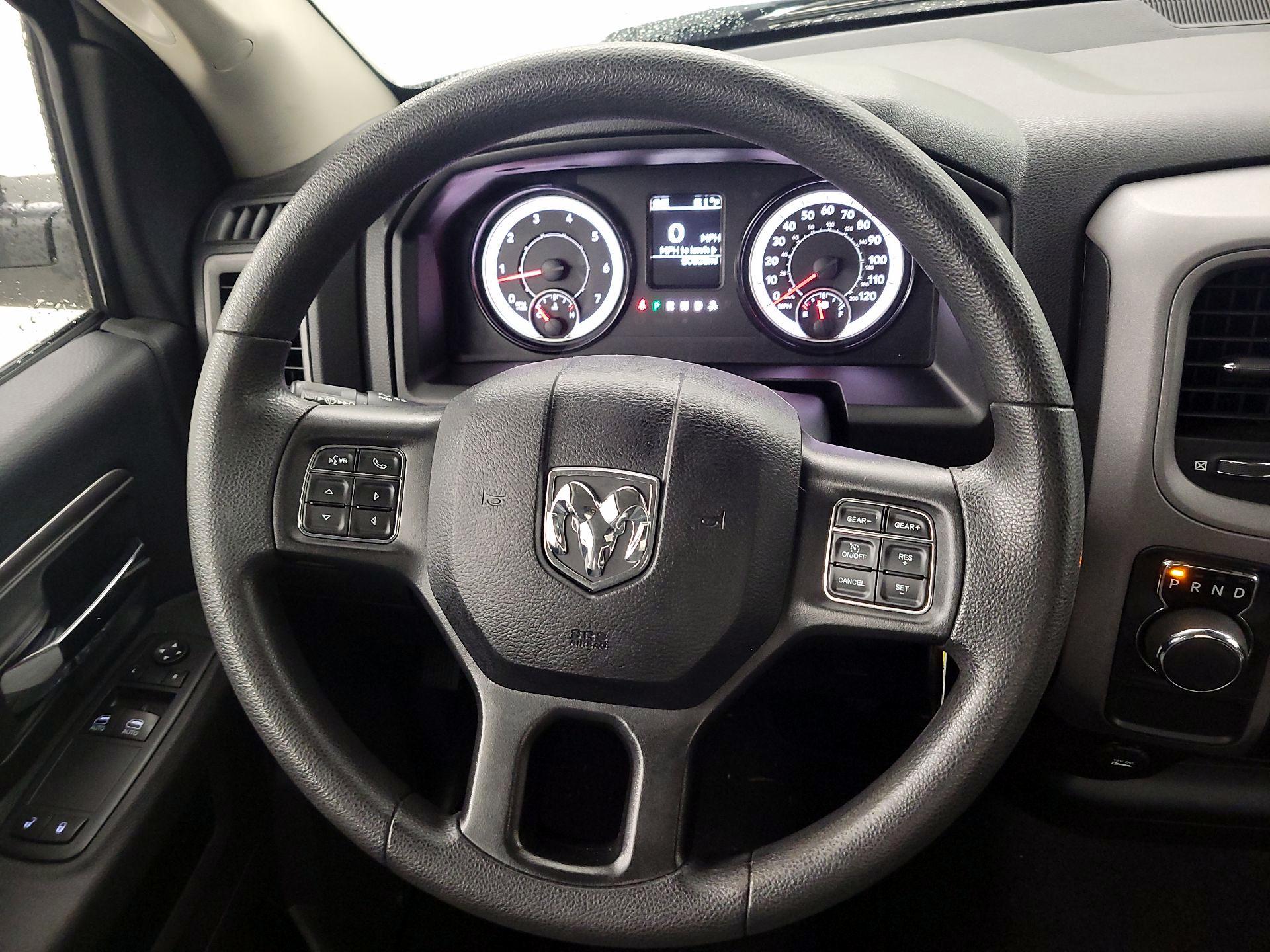 Thumbnail: 2021 RAM 1500 Classic - 10