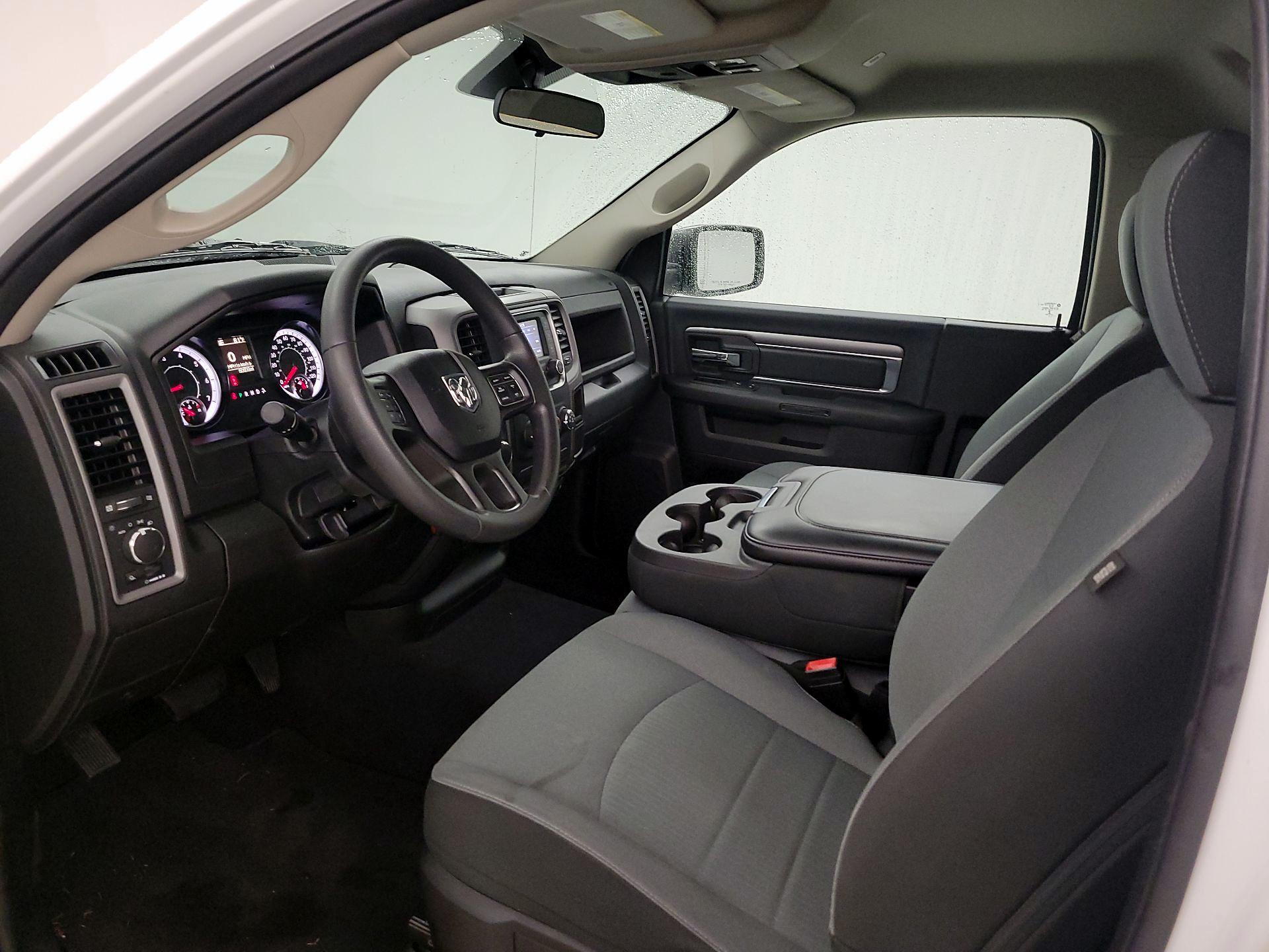 Thumbnail: 2021 RAM 1500 Classic - 11