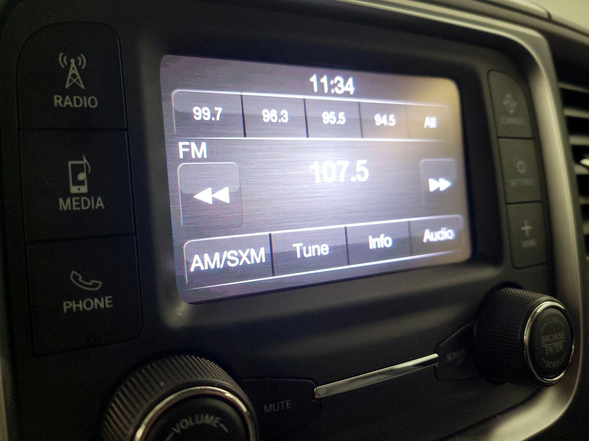 Thumbnail: 2021 RAM 1500 Classic - 15