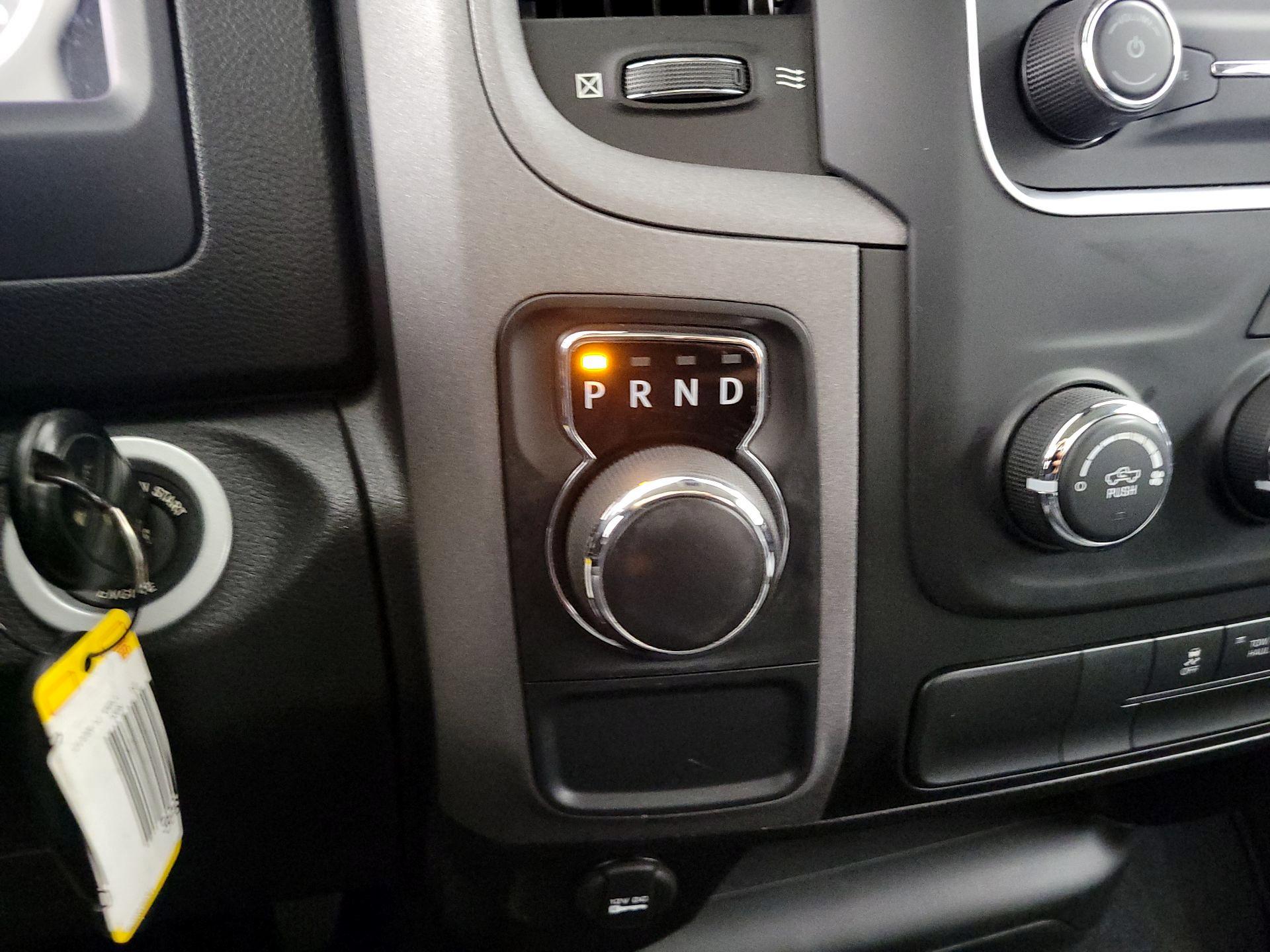 Thumbnail: 2021 RAM 1500 Classic - 17