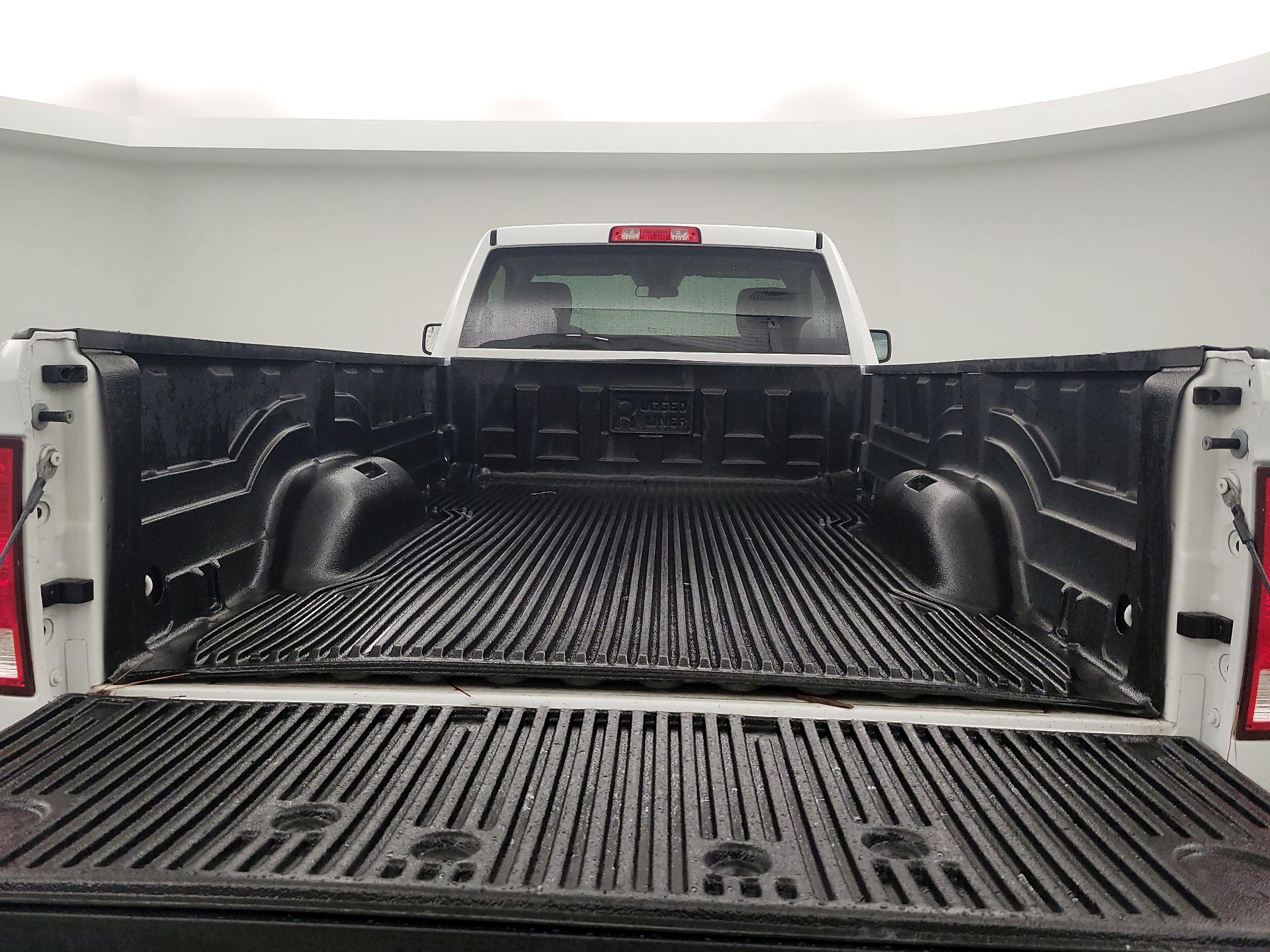 Thumbnail: 2021 RAM 1500 Classic - 19