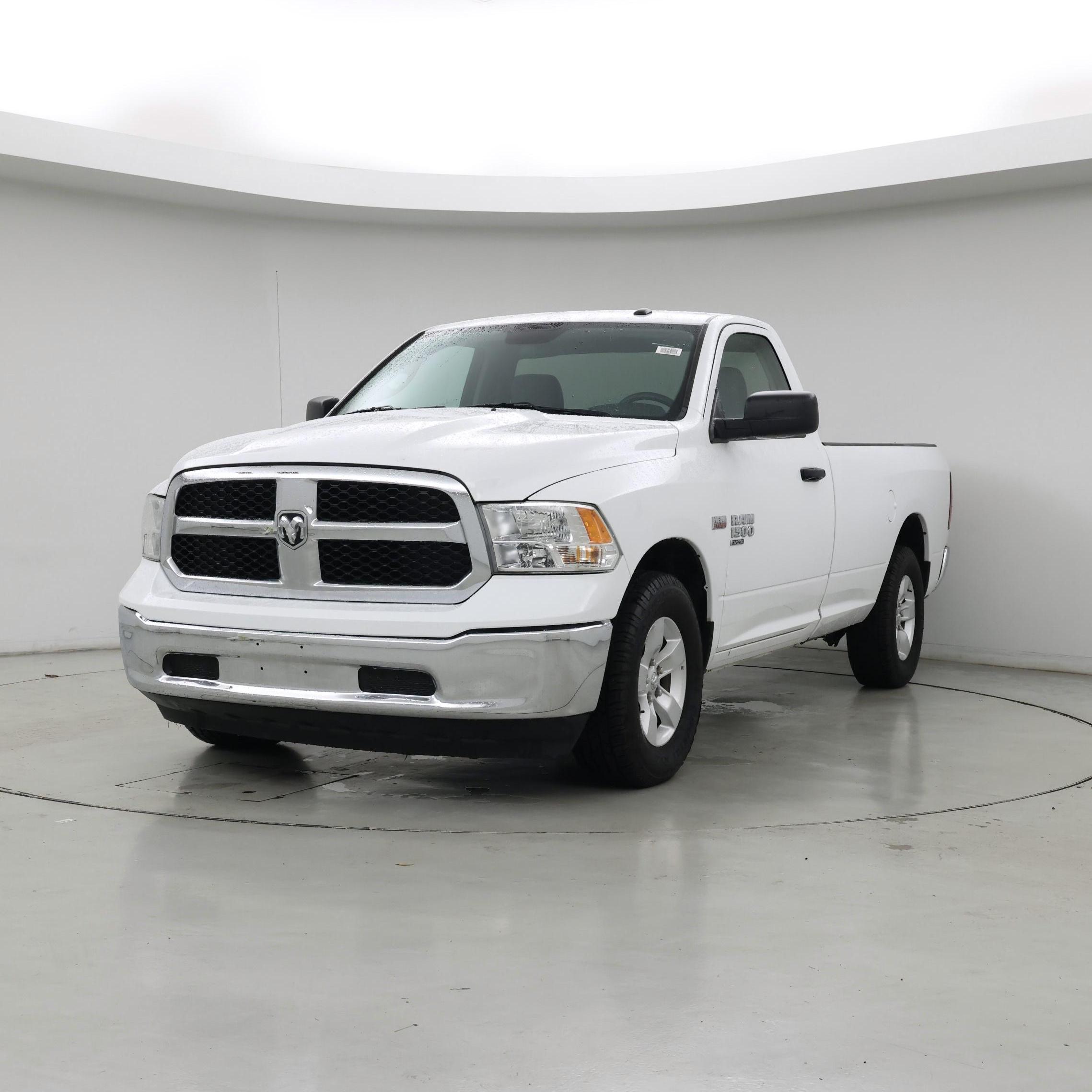 Thumbnail: 2021 RAM 1500 Classic - 4