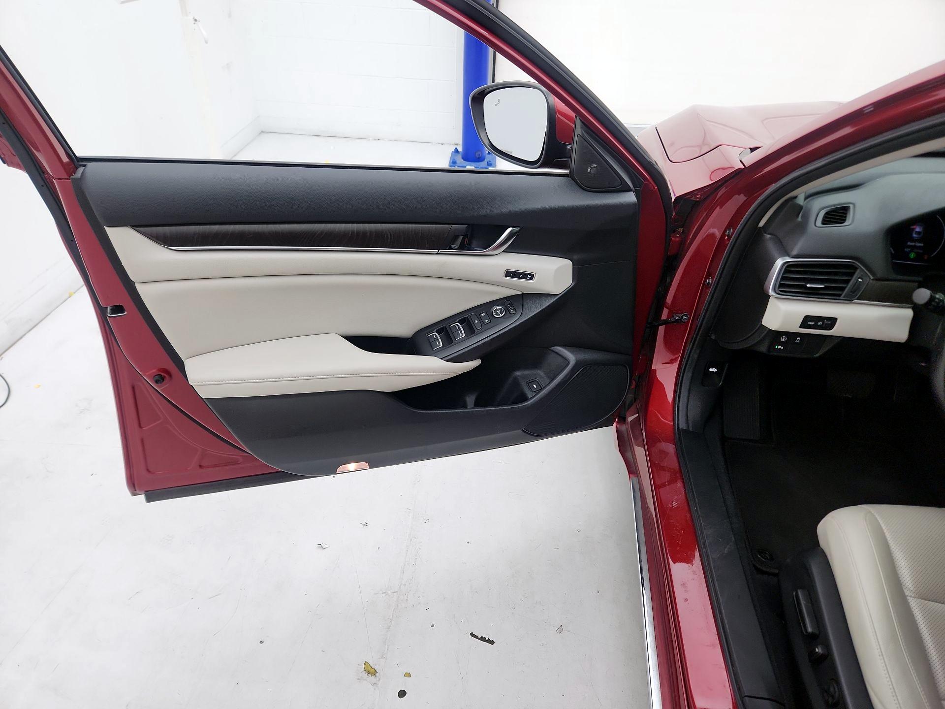 Thumbnail: 2022 Honda Accord - 12