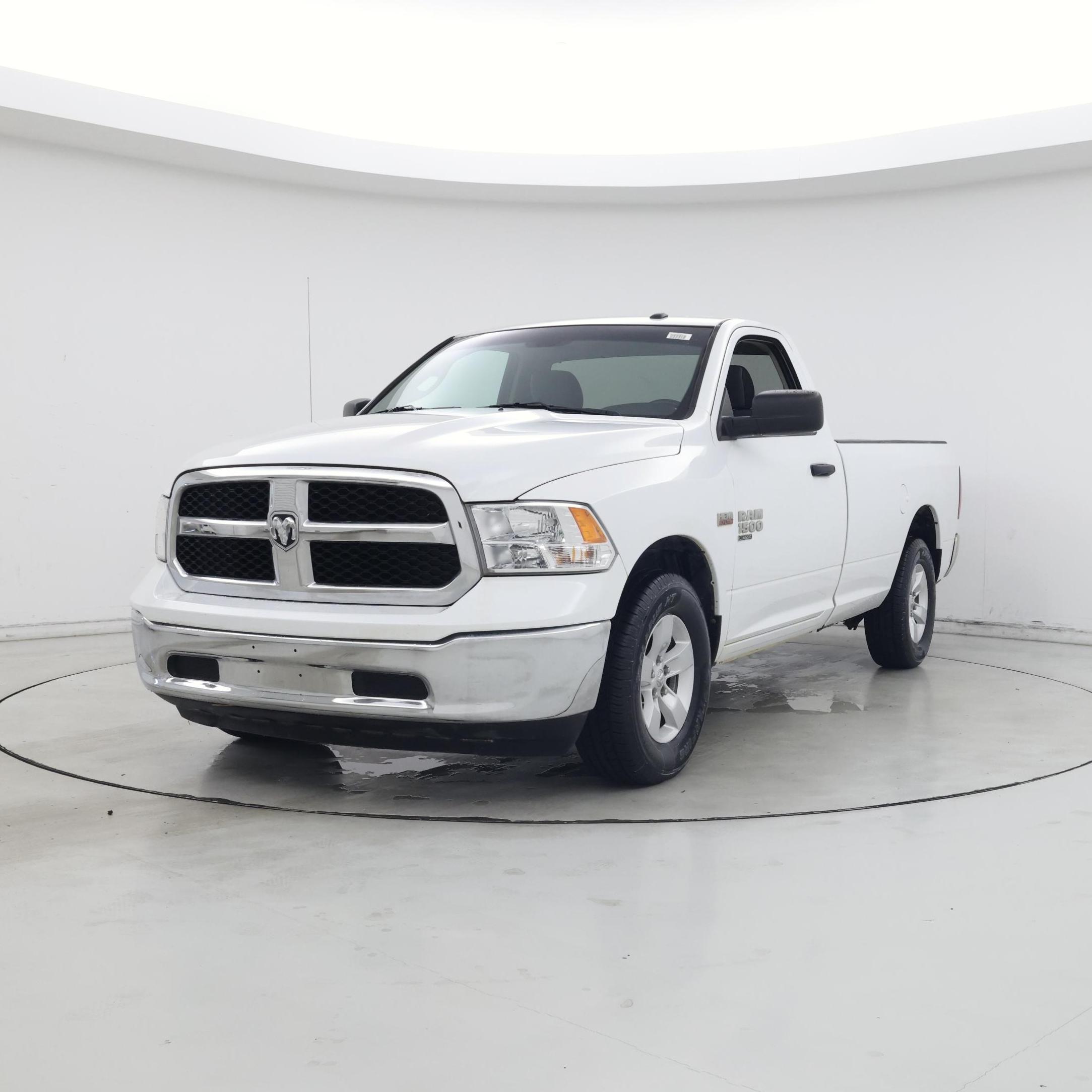 Thumbnail: 2021 RAM 1500 Classic - 4