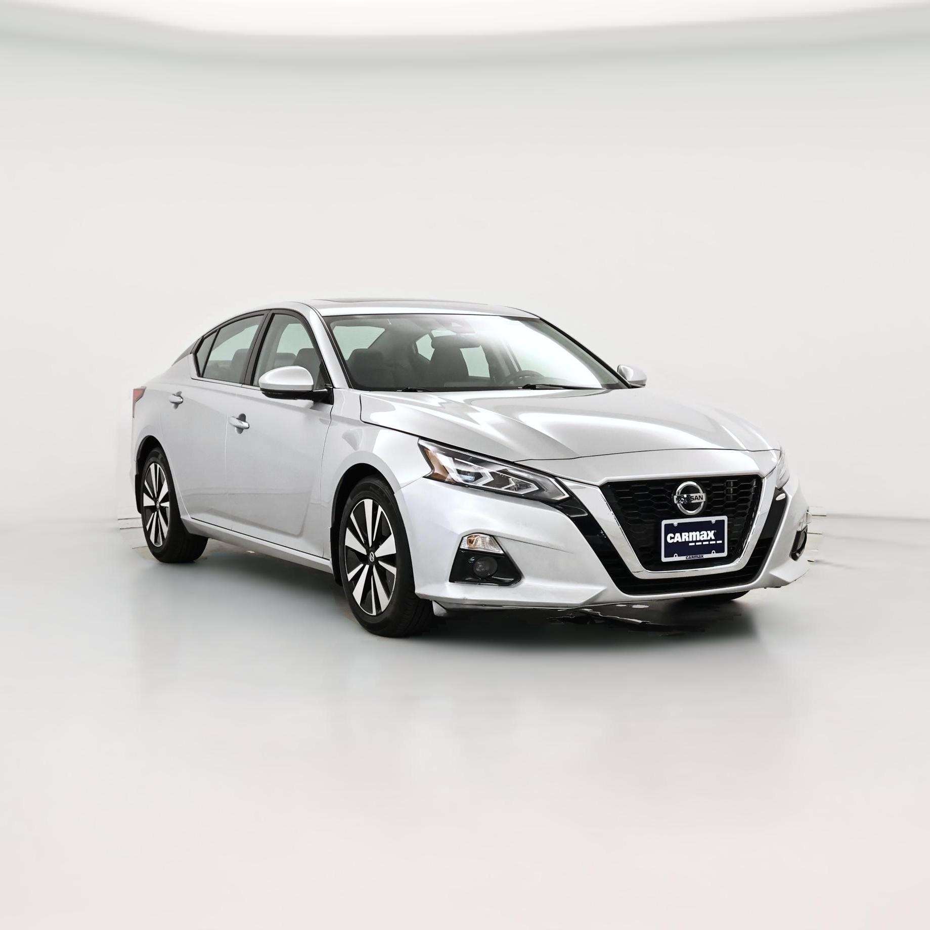 Thumbnail: 2022 Nissan Altima - 1