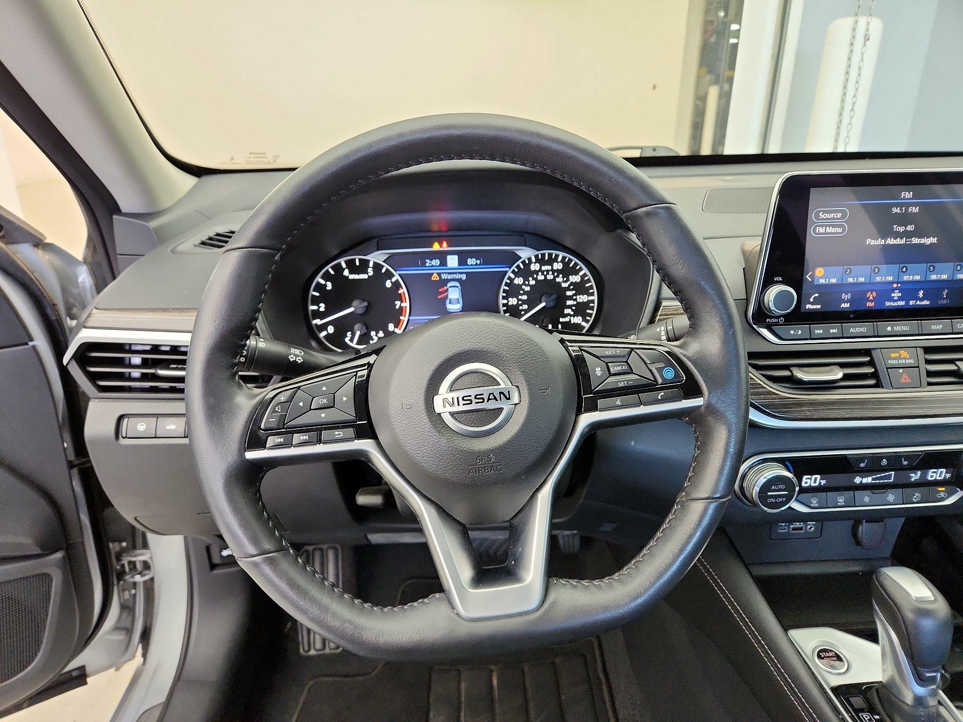 Thumbnail: 2022 Nissan Altima - 10