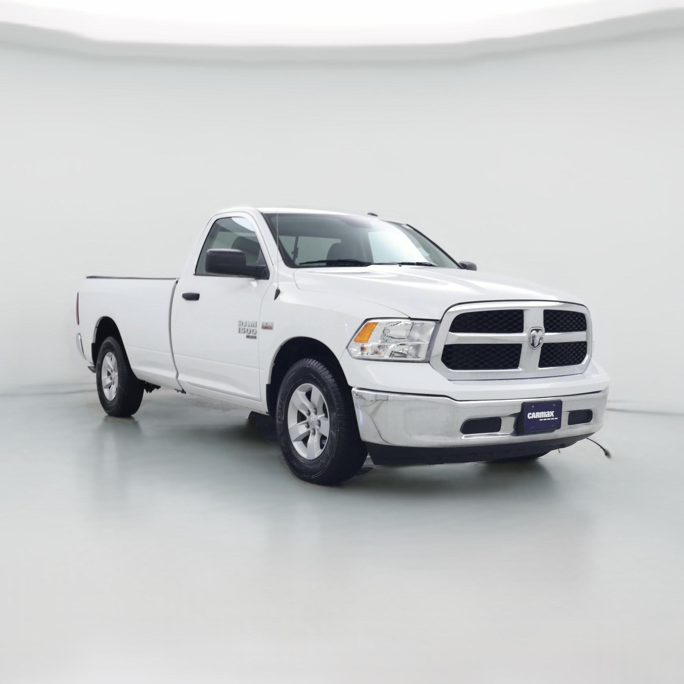 Thumbnail: 2020 RAM 1500 Classic - 1