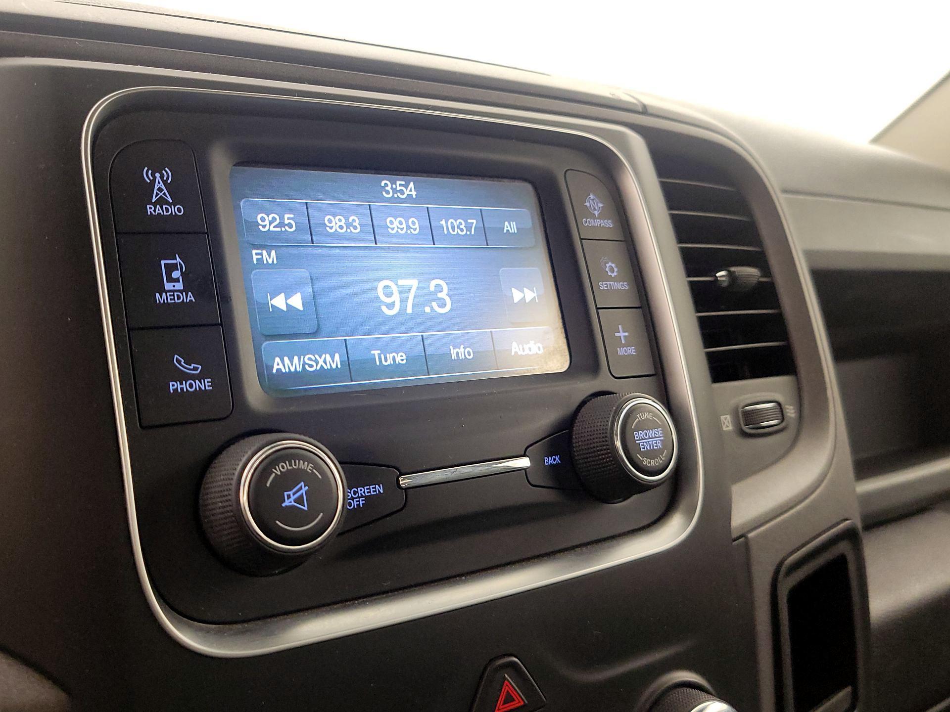 Thumbnail: 2020 RAM 1500 Classic - 15