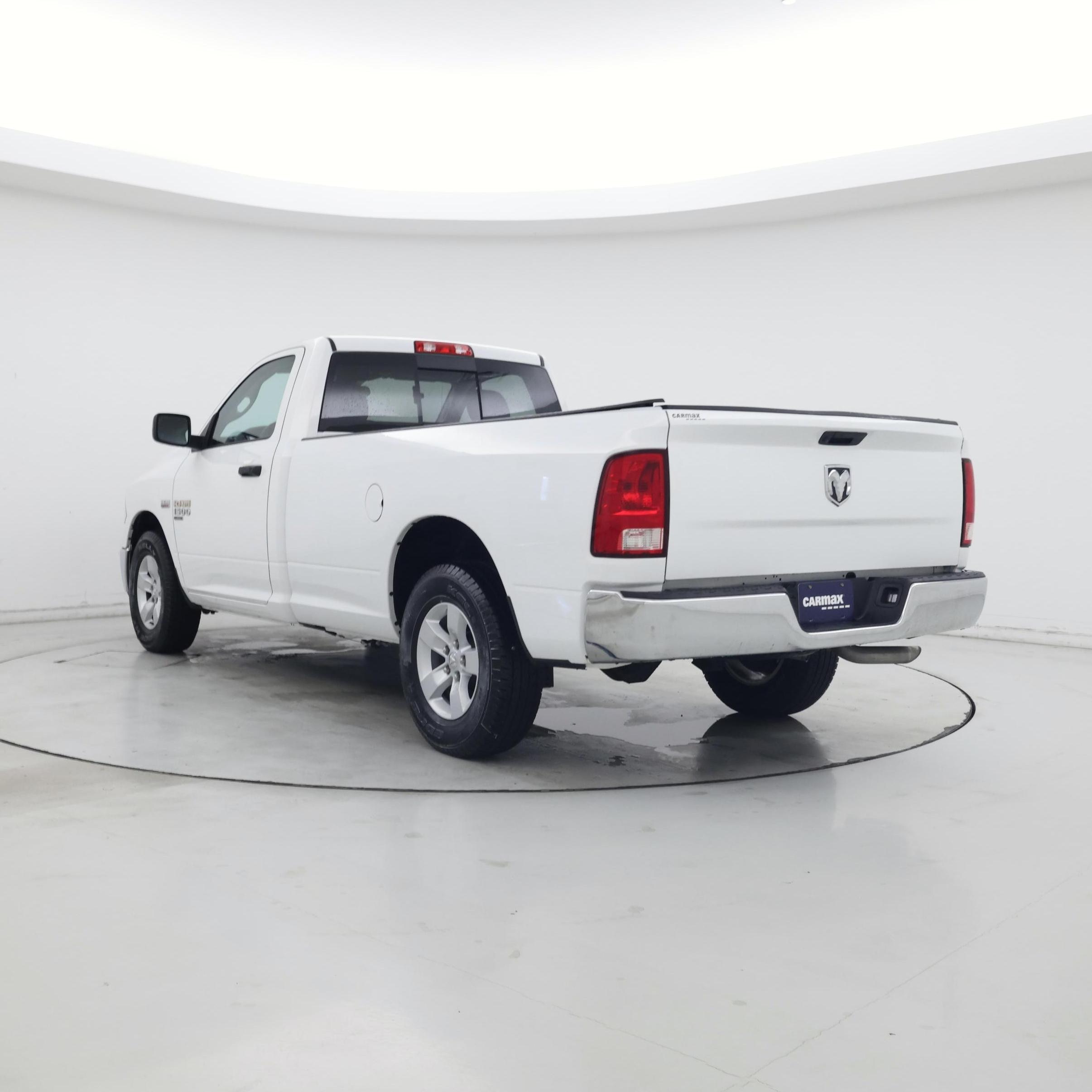 Thumbnail: 2020 RAM 1500 Classic - 2