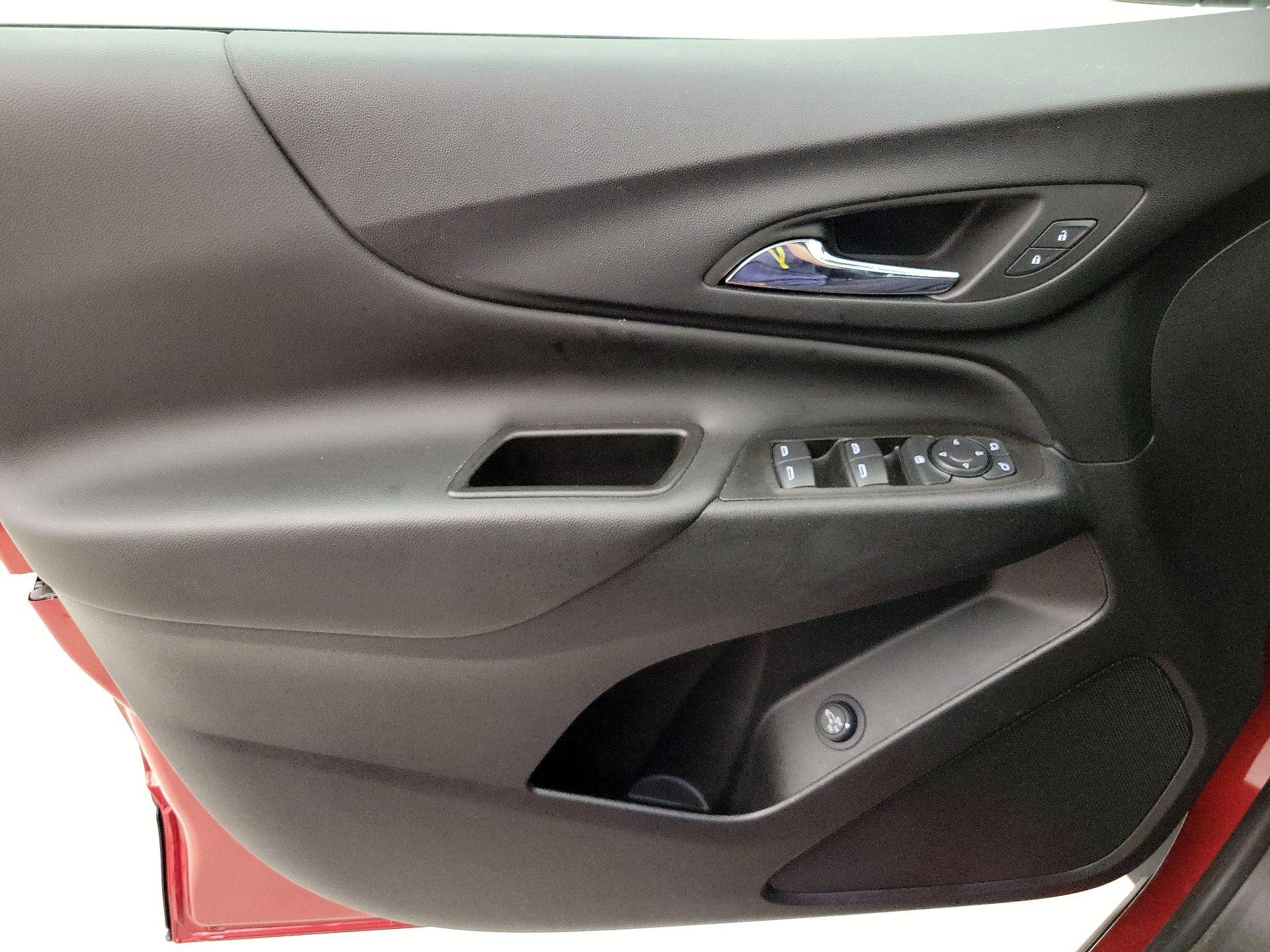 Thumbnail: 2022 Chevrolet Equinox - 12