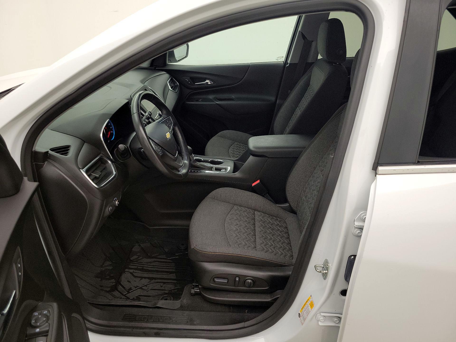 Thumbnail: 2022 Chevrolet Equinox - 11